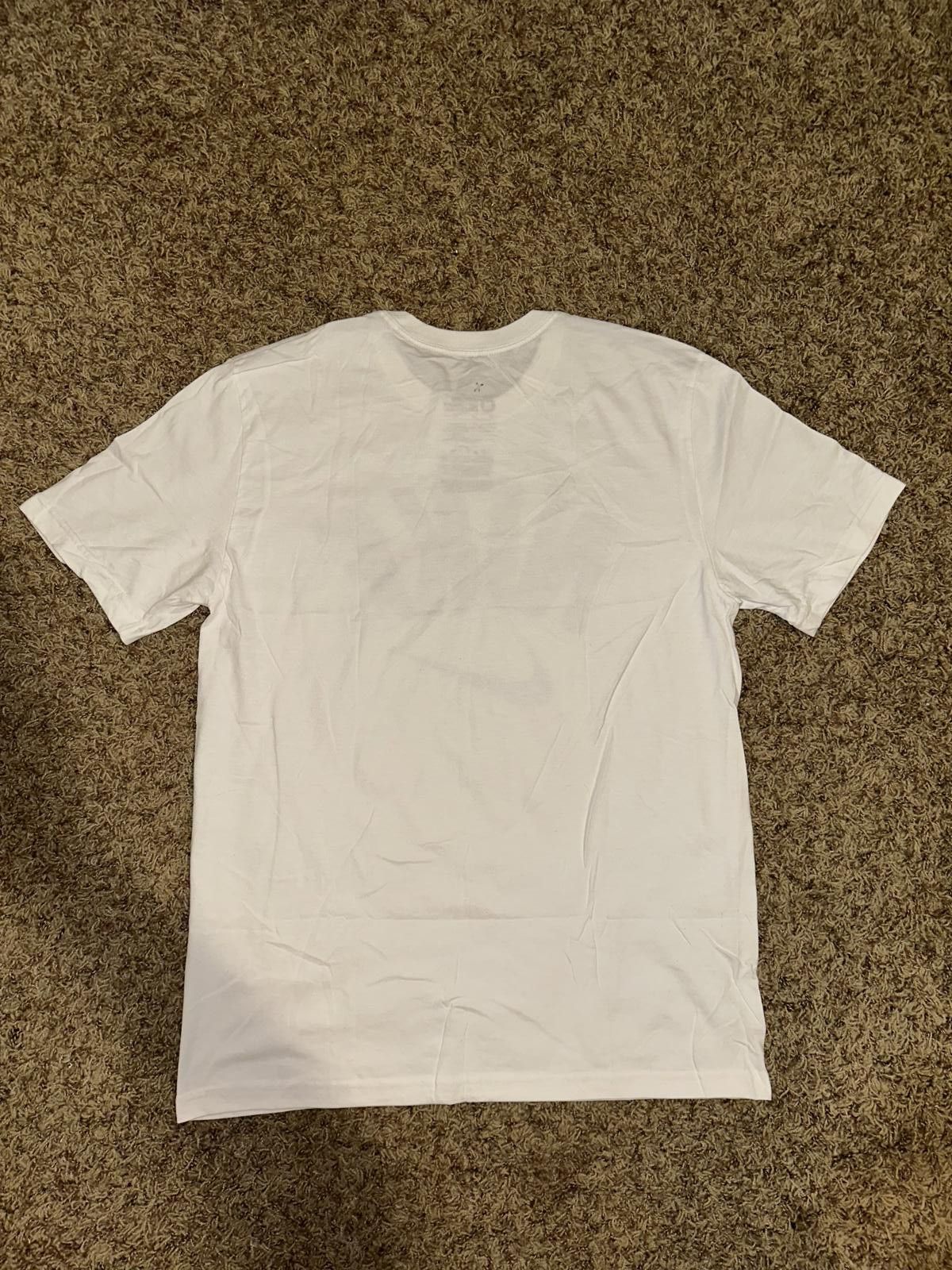 Nike Vintage Nike Men’s Dri-Fit Central Big Logo White T-Shirt 2011 Size US M / EU 48-50 / 2 - 2 Thumbnail