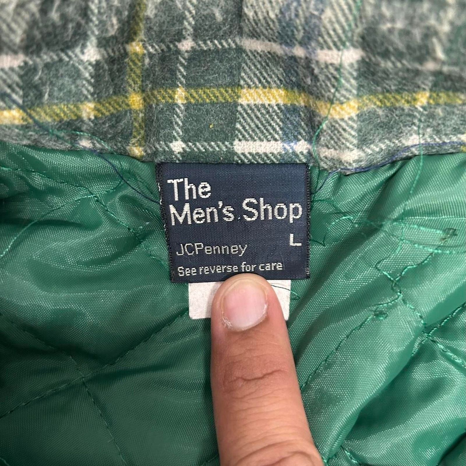 JCPenney VTG 70s/80s JCPenney green and white plaid flannel shirt Size US L / EU 52-54 / 3 - 3 Thumbnail