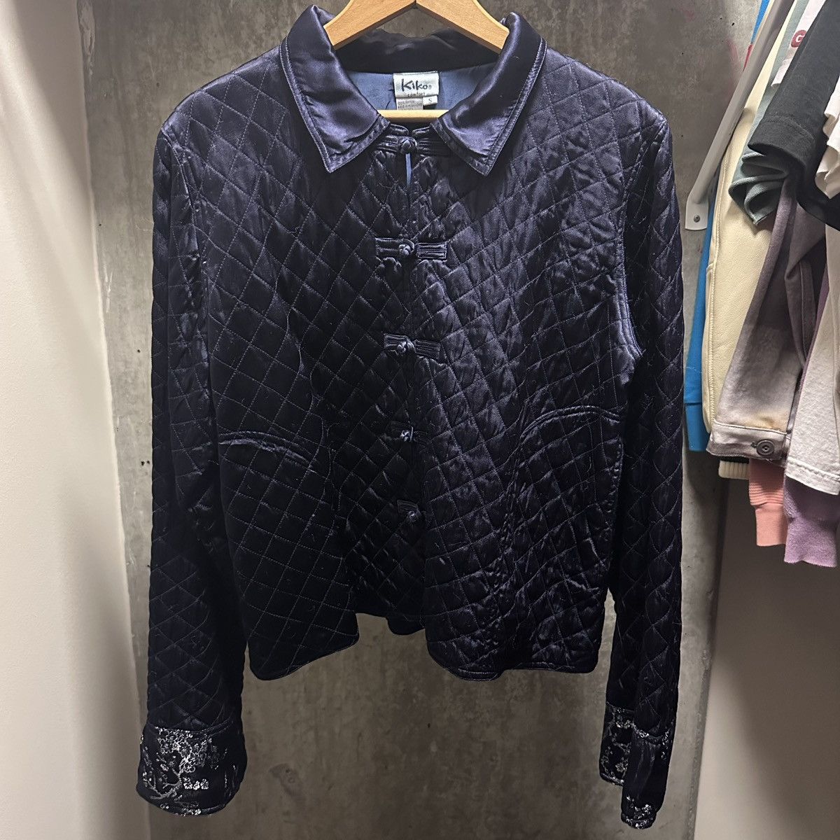 Vintage 1980s Women’s Vintage Kiko Quilted Satin Jacket Hong Kong S Size S / US 4 / IT 40 - 1 Thumbnail