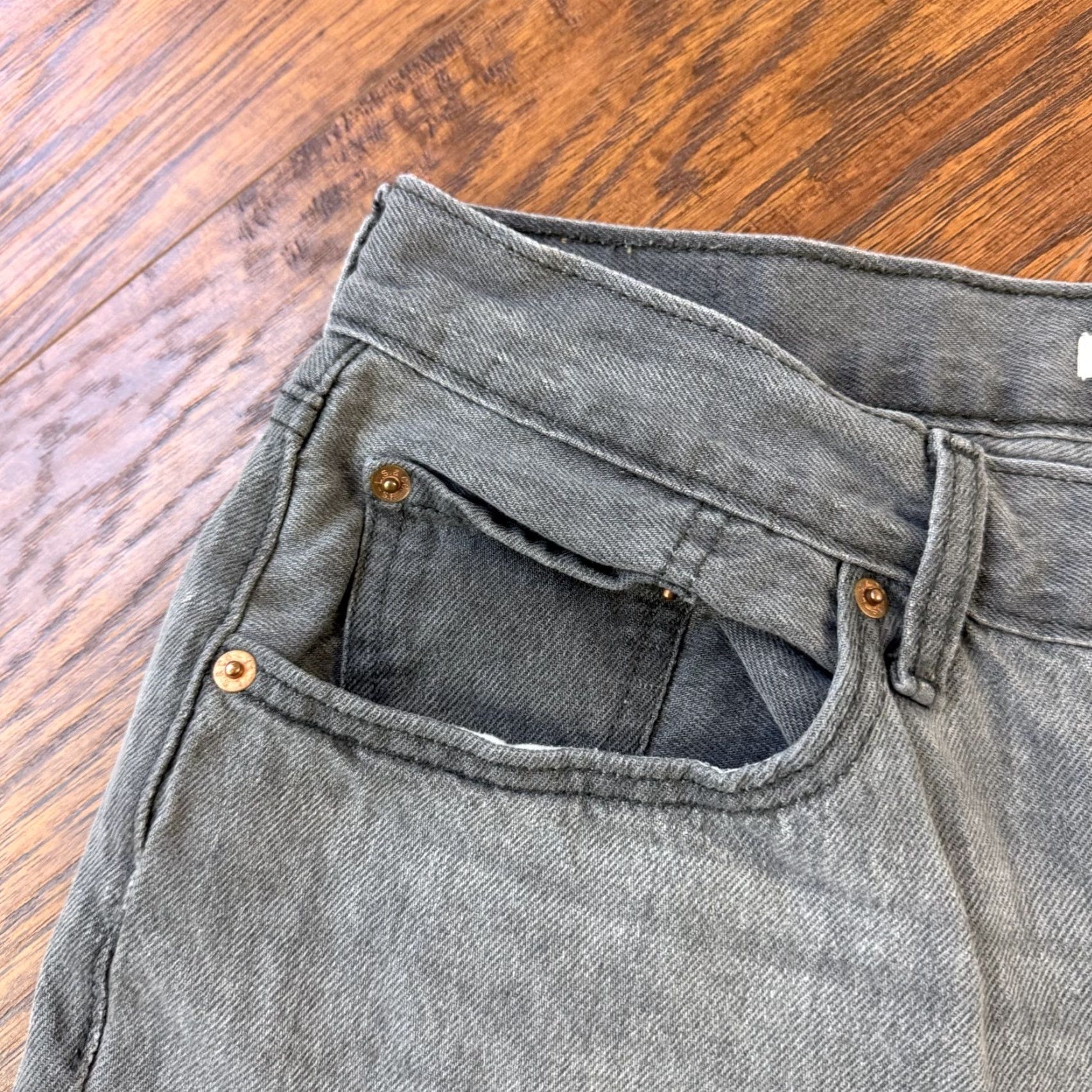 Levi's Levi's Jeans Womens 31 Gray Straight Low Pro 100% Cotton Denim 31x30 Regular Inseam Jeans Womens Gray Size 24" / US 00 / IT 34 - 4 Thumbnail