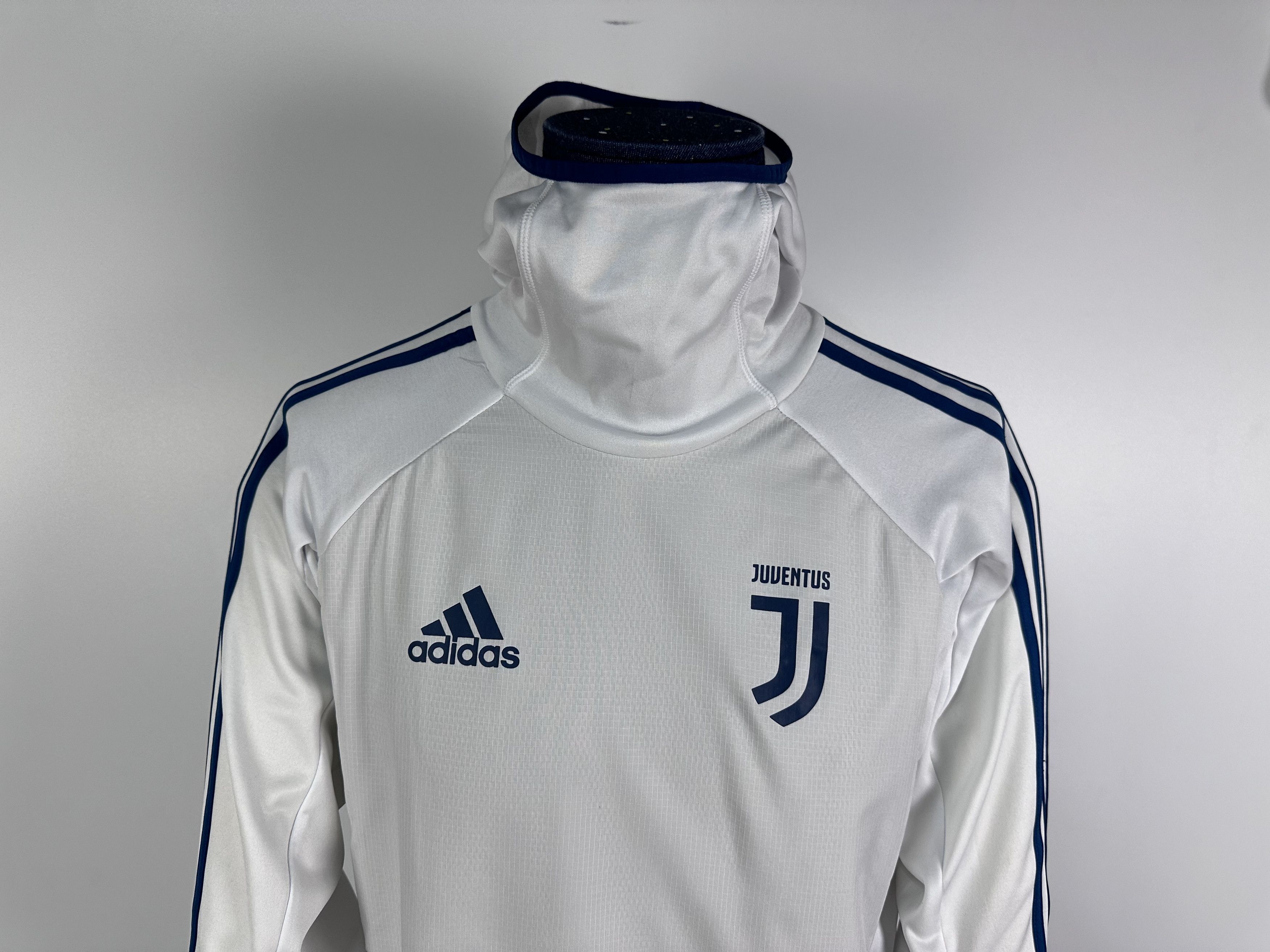 Adidas JUVENTUS TRAINING FOOTBALL SOCCER JACKET LONG SLEEVE ADIDAS Size US S / EU 44-46 / 1 - 5 Thumbnail