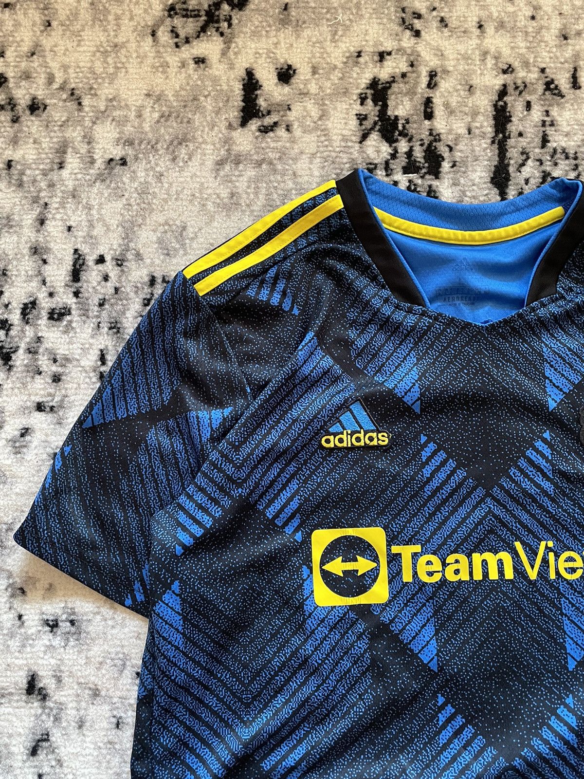 Adidas Manchester United Ronaldo Jersey Adidas Rare Streetwear Y2k Size US L / EU 52-54 / 3 - 5 Thumbnail