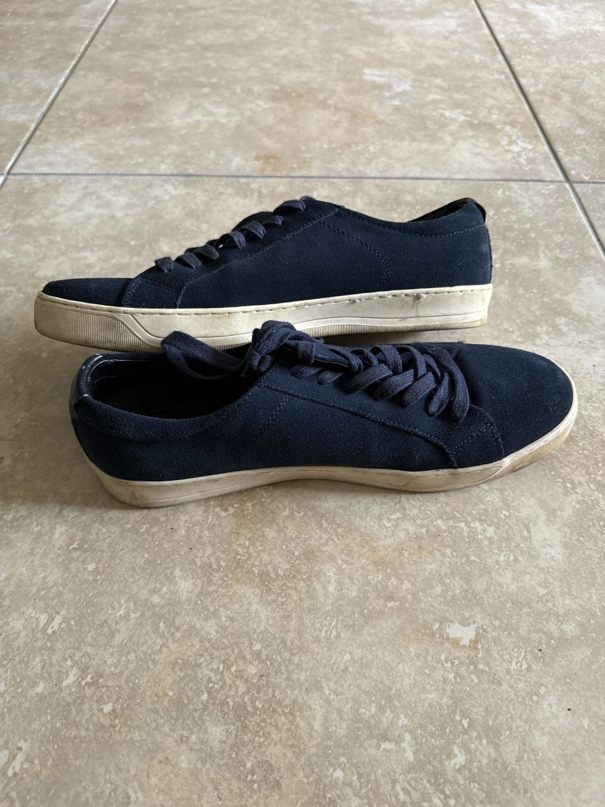 Vince Low Top Suede Sneakers Size US 8.5 / EU 41-42 - 3 Thumbnail