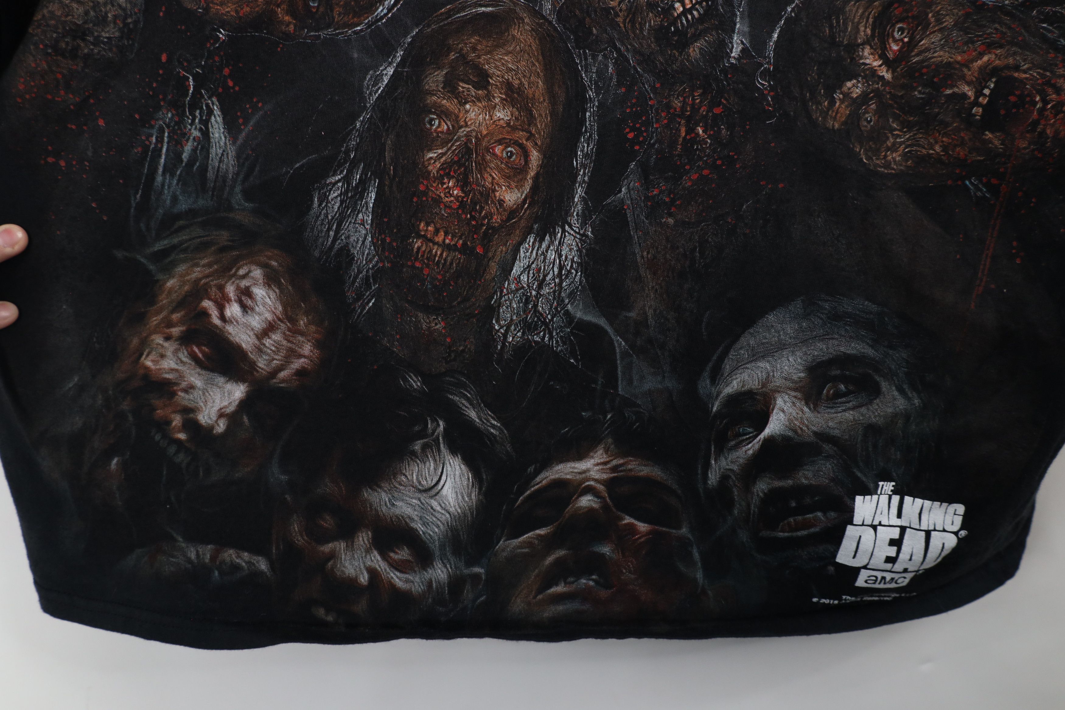 Vintage Vintage Y2K The Walking Dead Zombies Short Sleeve T-Shirt Size US XXL / EU 58 / 5 - 5 Thumbnail