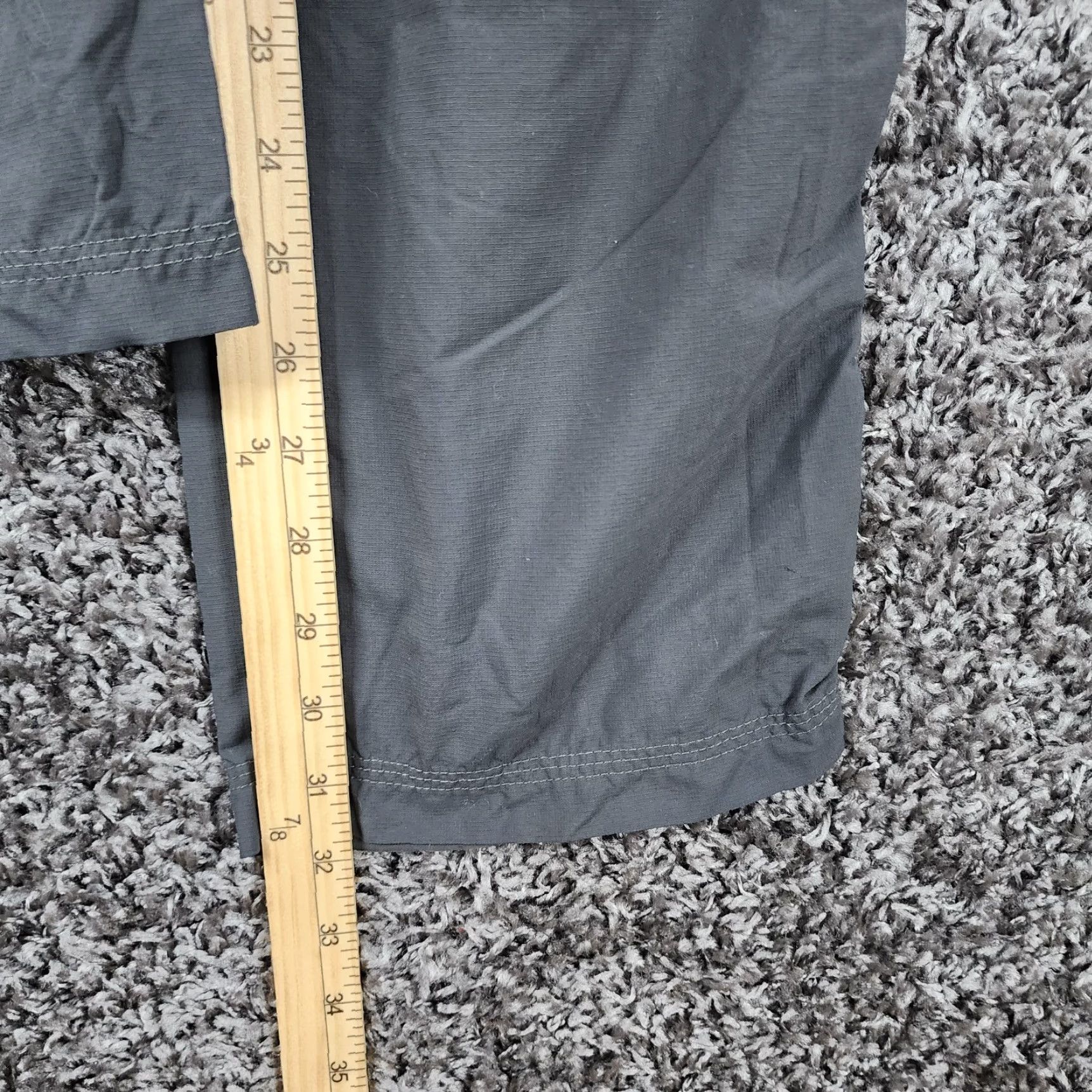 Mountain Hardwear VINTAGE Mountain Hardwear Women's Cargo Convertible Hiking Pants Size 6 Gray Outdoor Camping Size 28" / US 6 / IT 42 - 5 Thumbnail