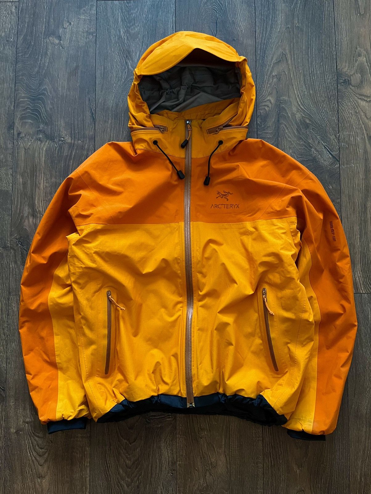 Arc'Teryx Arcteryx Fisson GORETEX primaloft insulated jacket Grailed