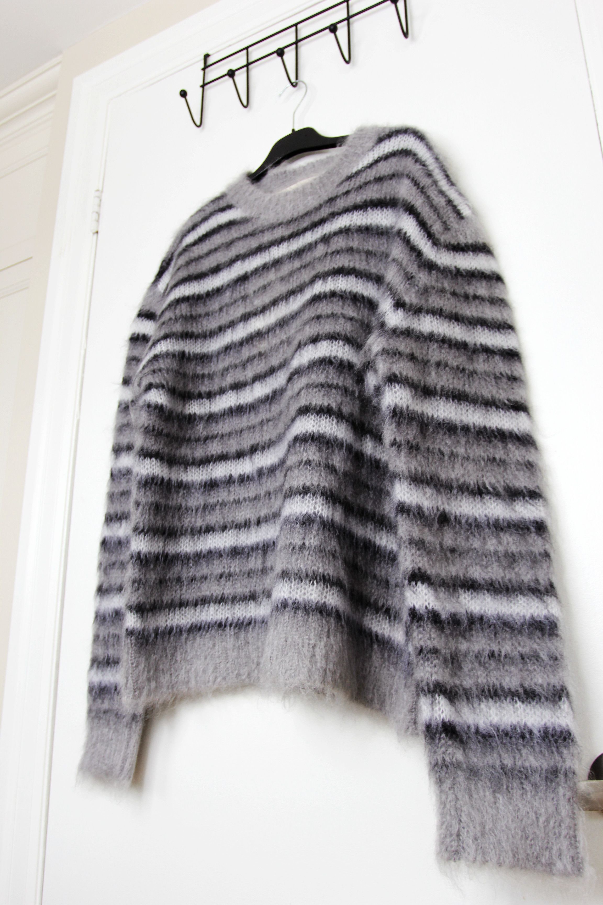 Marni BNWT AW24 MARNI FUZZY WUZZY MOHAIR BRUSHED SWEATER 48 Size US M / EU 48-50 / 2 - 5 Thumbnail