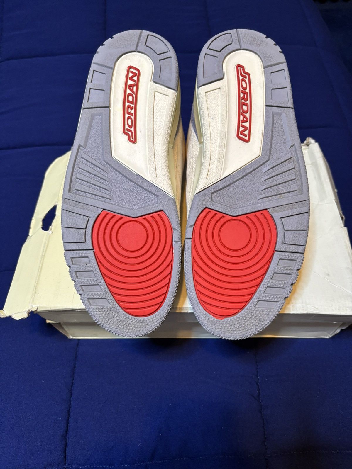 Jordan Brand Jordan 3 Retro SE Muslin 2022 Size 10 Size US 10 / EU 43 - 6 Thumbnail