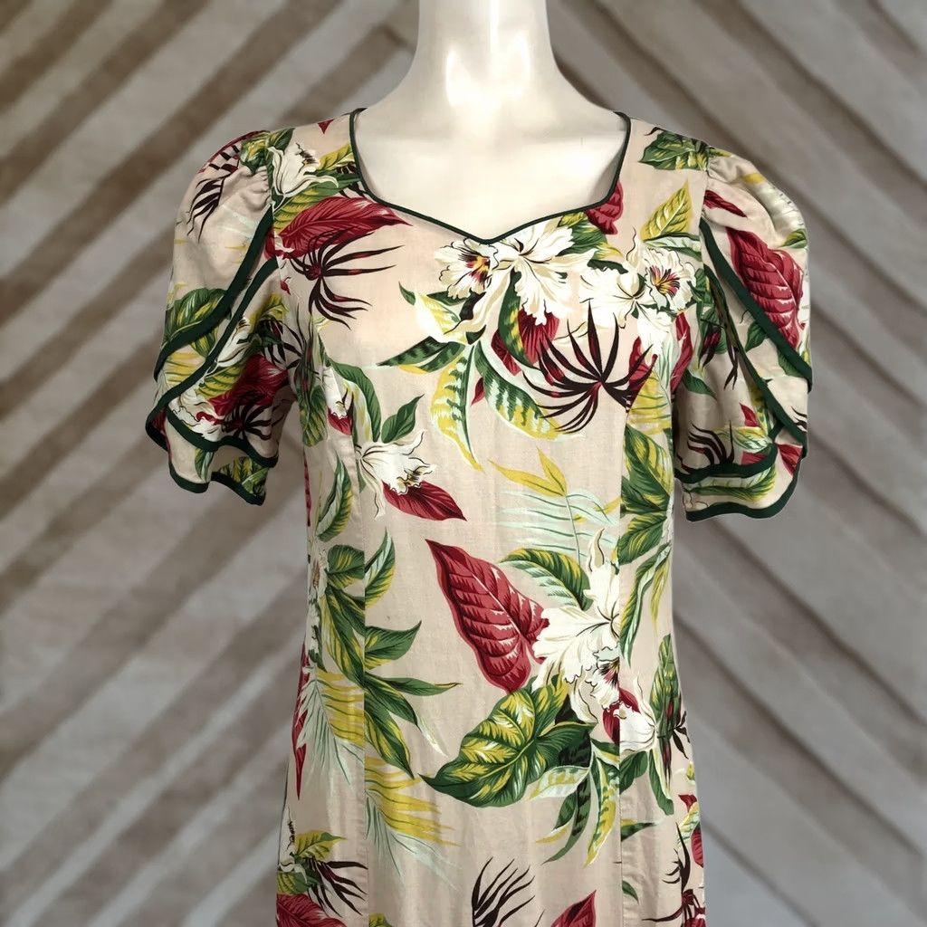 Vintage VINTAGE Unbranded Floral Midi Dress Puff Sleeve Ruffle Hem Square Neck Casual, Party/Cocktail Women Small Cream Sundress, A-Line, Rayon, 2 Size XS / US 0-2 / IT 36-38 - 1 Thumbnail