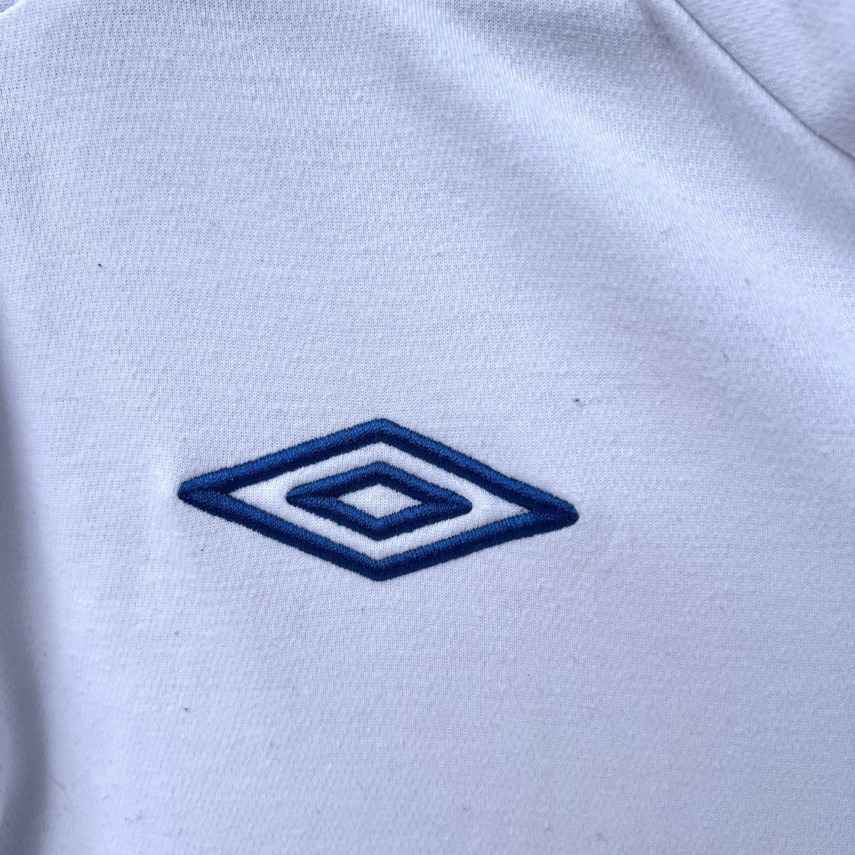 Umbro England Home Jersey Umbro Long Sleeve soccer Vintage Size US M / EU 48-50 / 2 - 6 Thumbnail