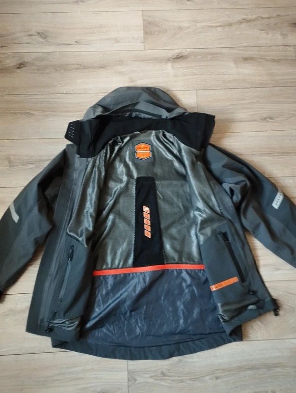 GRAFF Graff 631B size L fishing jacket Size US L / EU 52-54 / 3 - 12 Thumbnail