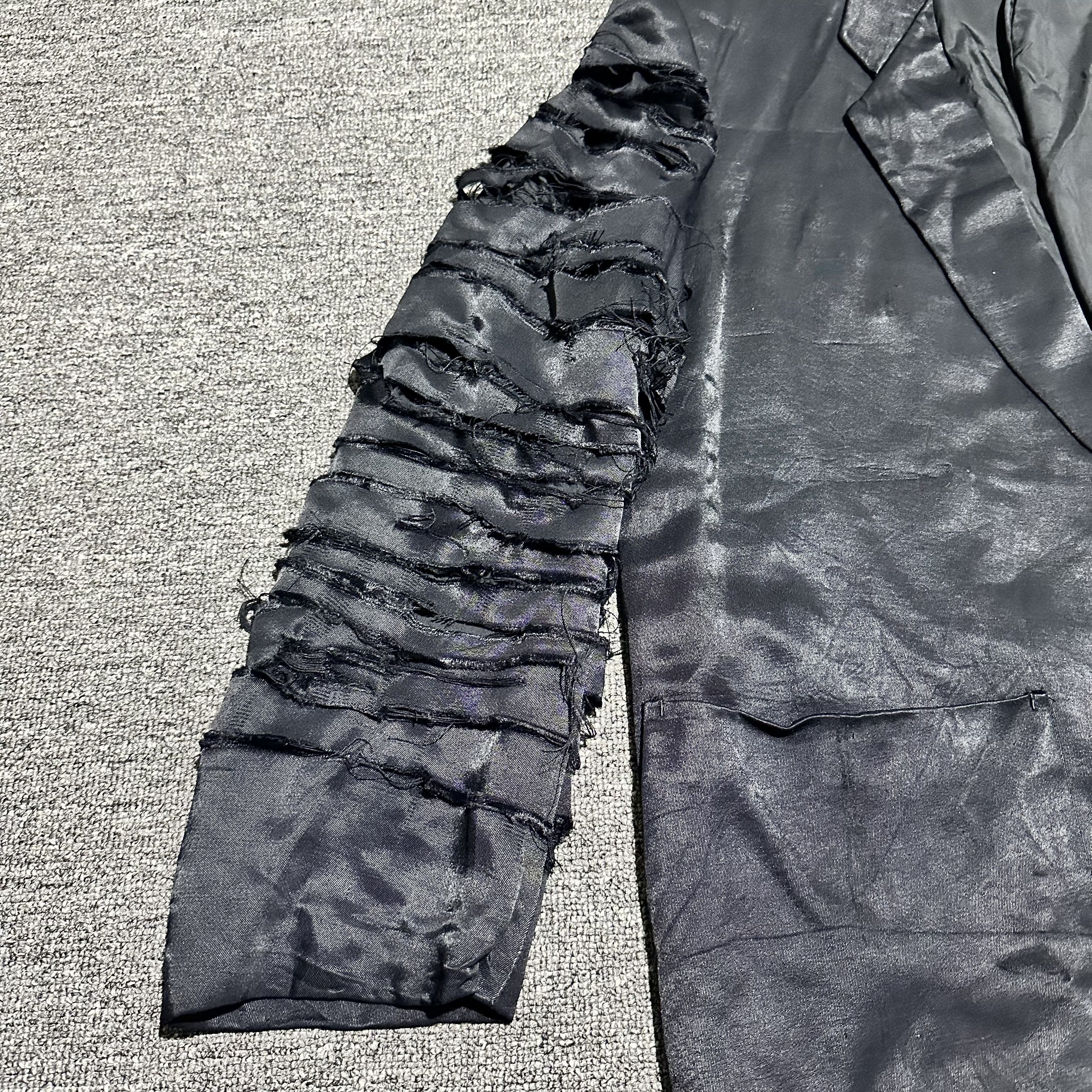 Comme des Garcons Homme Comme des Garcons Distressed Blazer Size US M / EU 48-50 / 2 - 3 Thumbnail