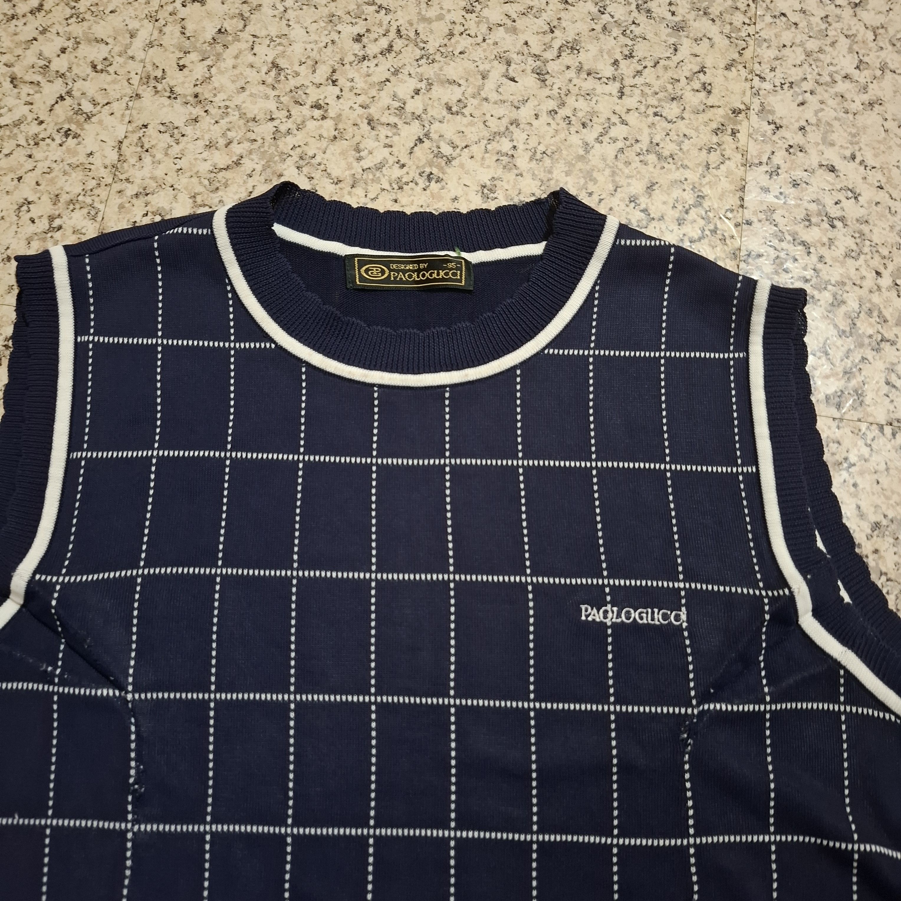 Paolo Gucci Vintage Paolo Gucci Windowpane Check Knit Vest Size US S / EU 44-46 / 1 - 2 Thumbnail