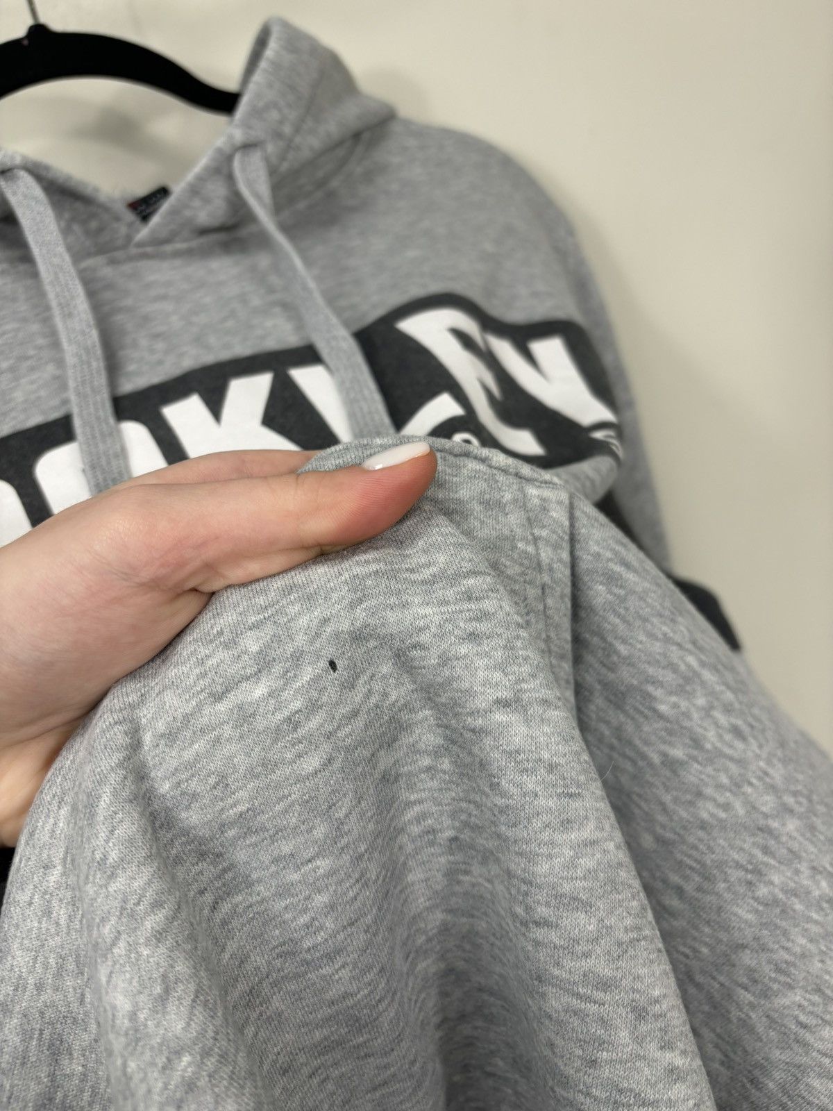 Oakley Vintage Oakley Big Logo Y2K Gray Hype Hoodie Size US M / EU 48-50 / 2 - 7 Thumbnail