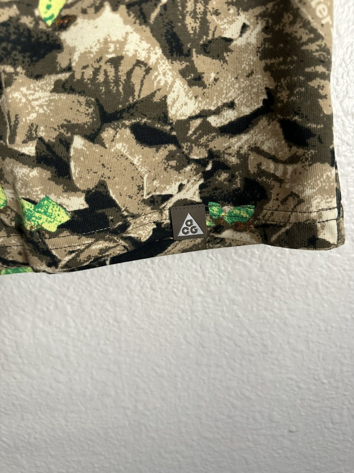 Nike ACG Nike ACG Camo Dri-Fit Leafcutter Athletic Shirt Sportswear Size US L / EU 52-54 / 3 - 3 Thumbnail
