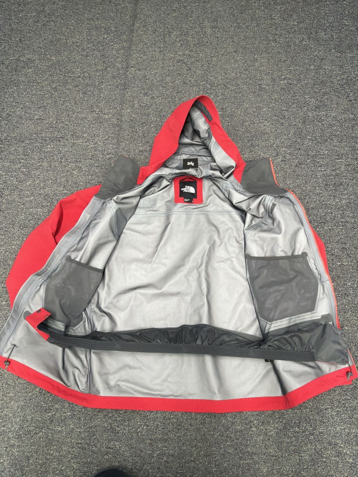 The North Face North Face Summit Futurelight Red Size US M / EU 48-50 / 2 - 3 Thumbnail