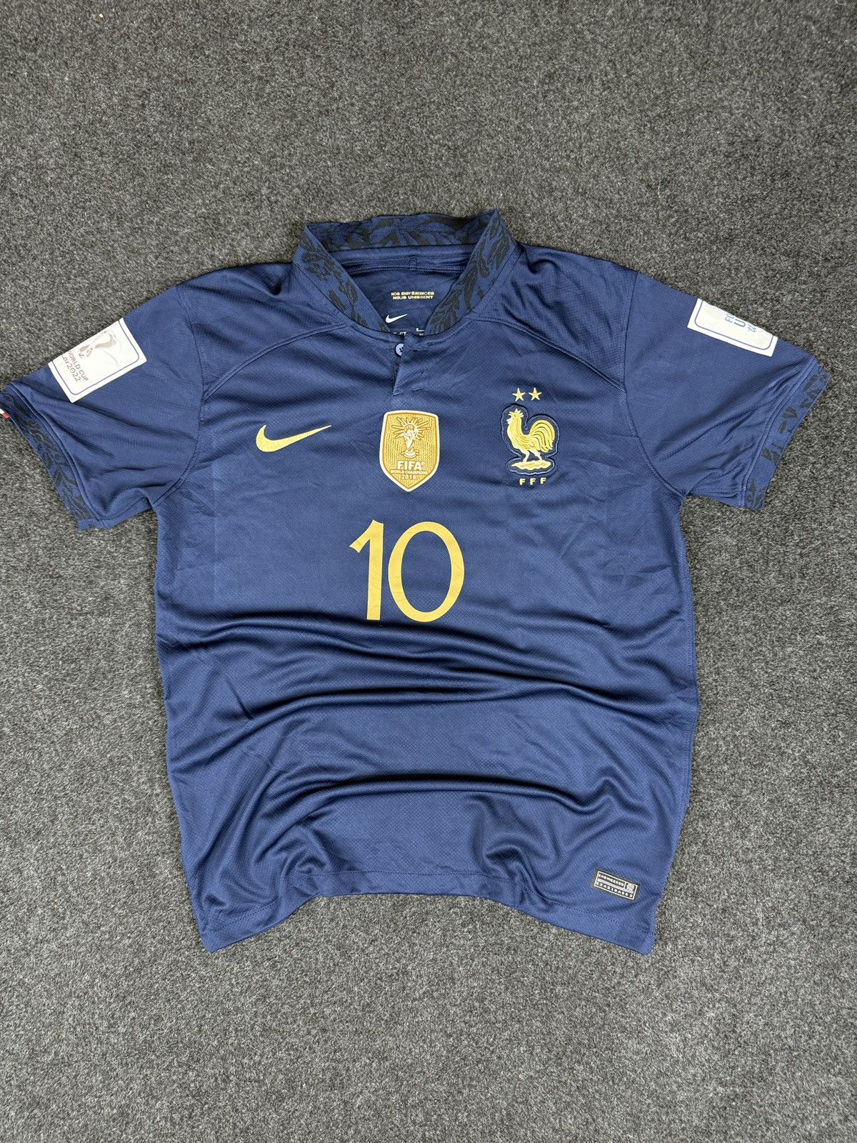 Nike France Kylian Mbappe 2022 WorldCup Official Nike Home Shirt Size US M / EU 48-50 / 2 - 1 Thumbnail
