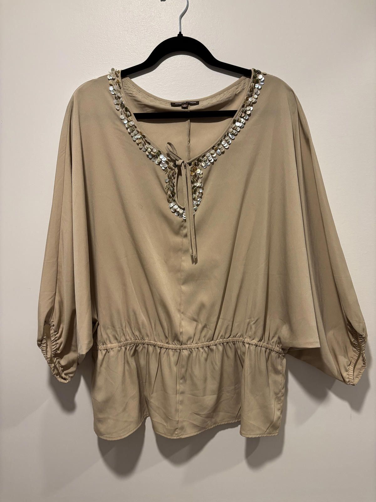 Other Adrienne Vittadini Beige Sequin Embellished Blouse Size M / US 6-8 / IT 42-44 - 1 Thumbnail