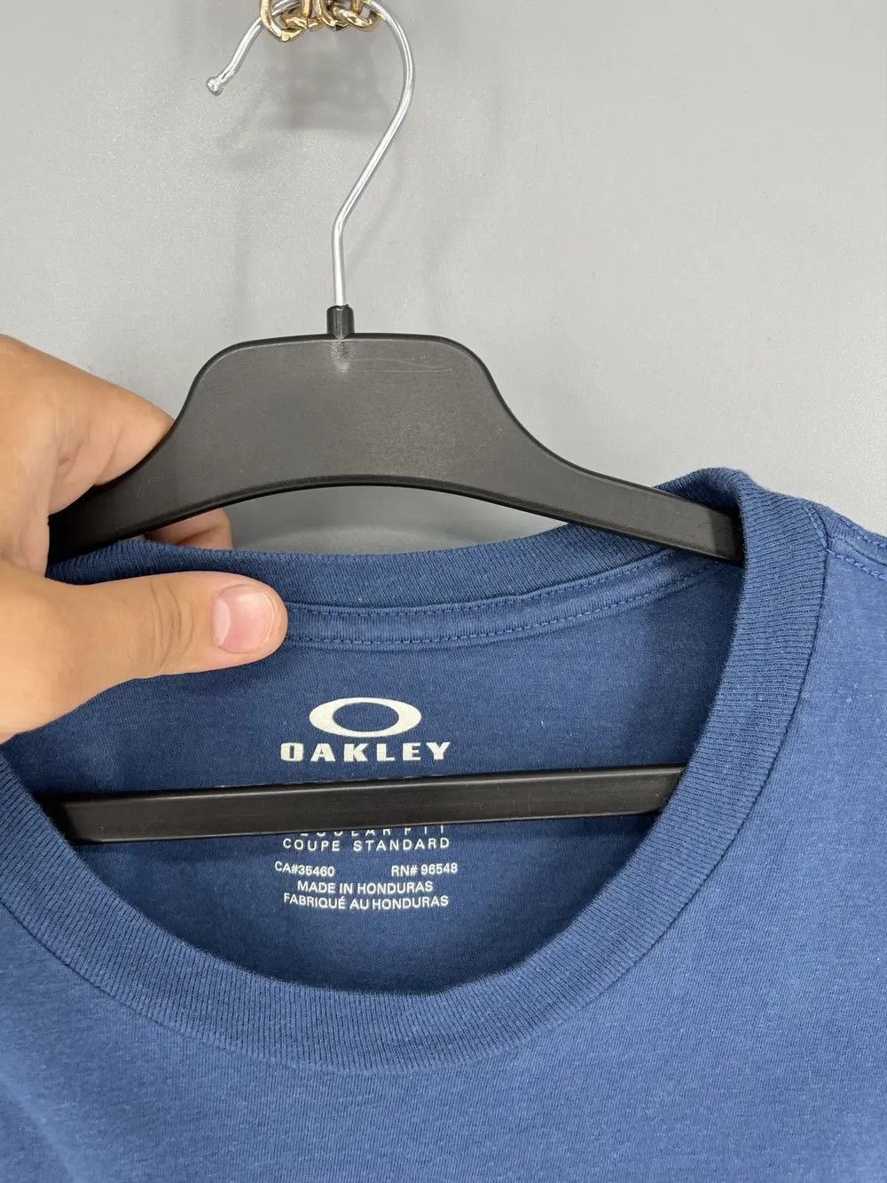 Oakley Vintage 90s Oakley Software Big Logo T-shirts Outdoor Life Size US L / EU 52-54 / 3 - 7 Thumbnail
