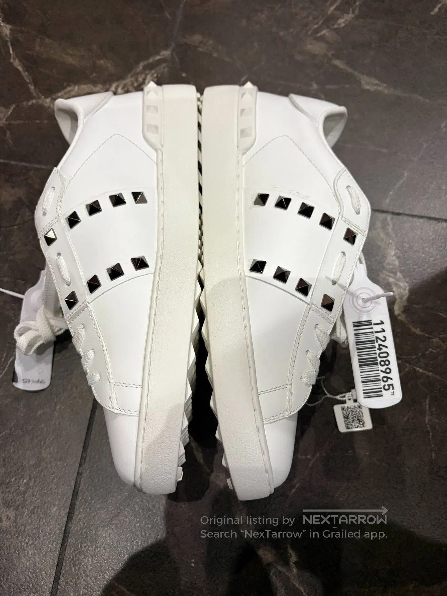 Valentino Valentino Rockstud Garavani Men's Flat Sneakers. Size US 7 / EU 40 - 4 Thumbnail
