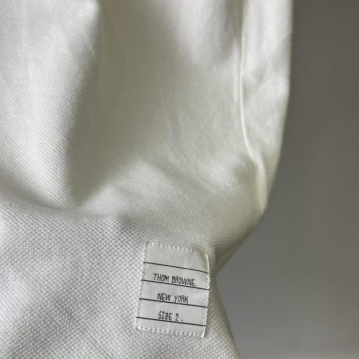 Thom Browne THOM BROWNE BACK STRIPED WHITE POLO SHIRT Size US M / EU 48-50 / 2 - 5 Thumbnail