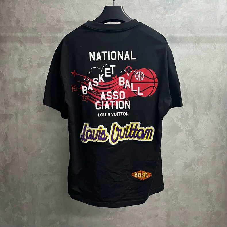 Louis Vuitton Louis Vuitton Black NBA Multi-Logo Crew Neck Monogrammed Lo Size US XL / EU 56 / 4 - 5 Thumbnail