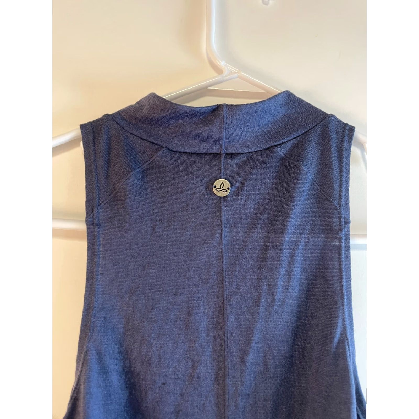 Prana prAna Shirt Women’s S Navy Blue Activewear Back Slit Sleeveless Mock Neck Size S / US 4 / IT 40 - 3 Thumbnail