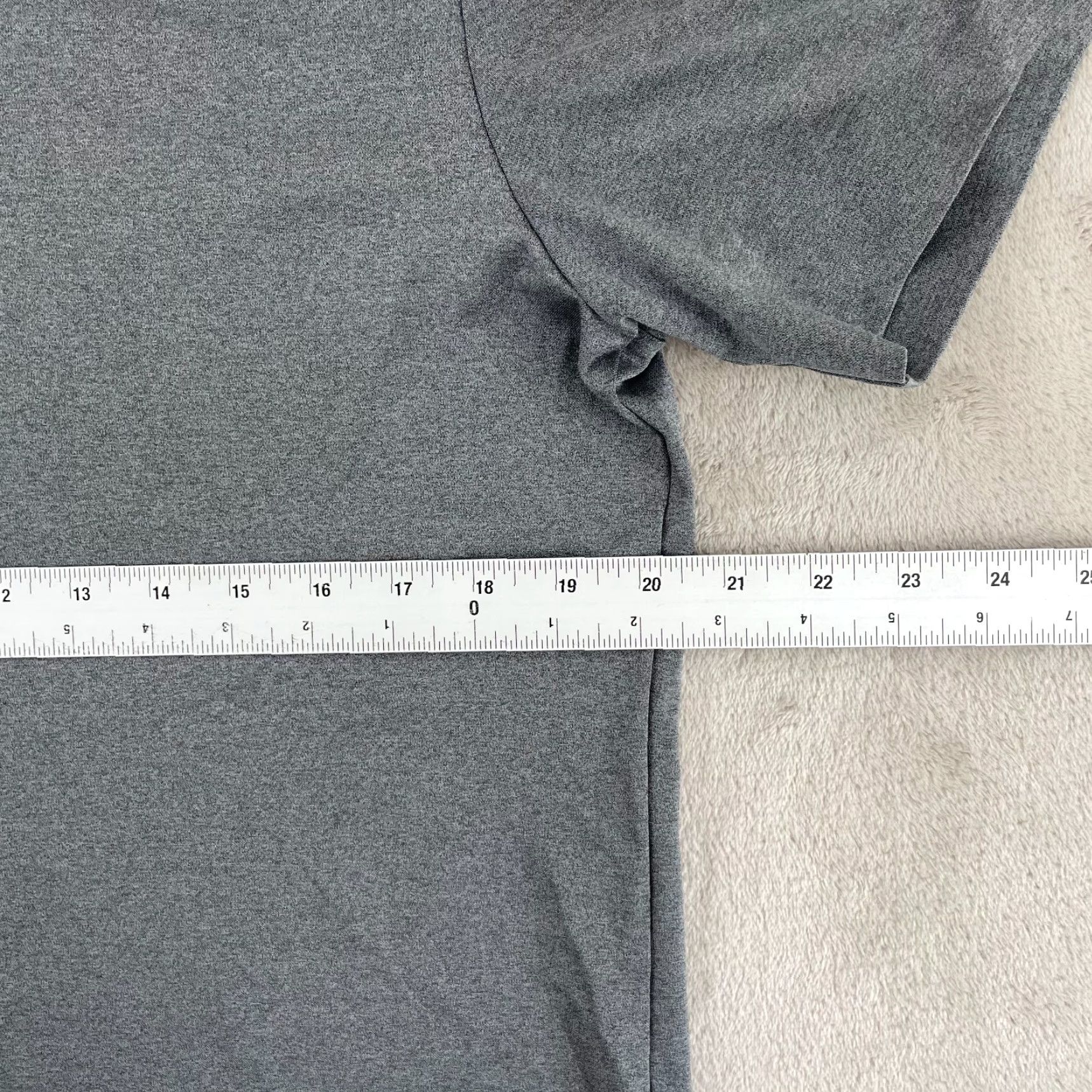 Lululemon Lululemon Capacity Polo Men Medium Grey Short Sleeve Wicking Performance Active Size US M / EU 48-50 / 2 - 6 Thumbnail