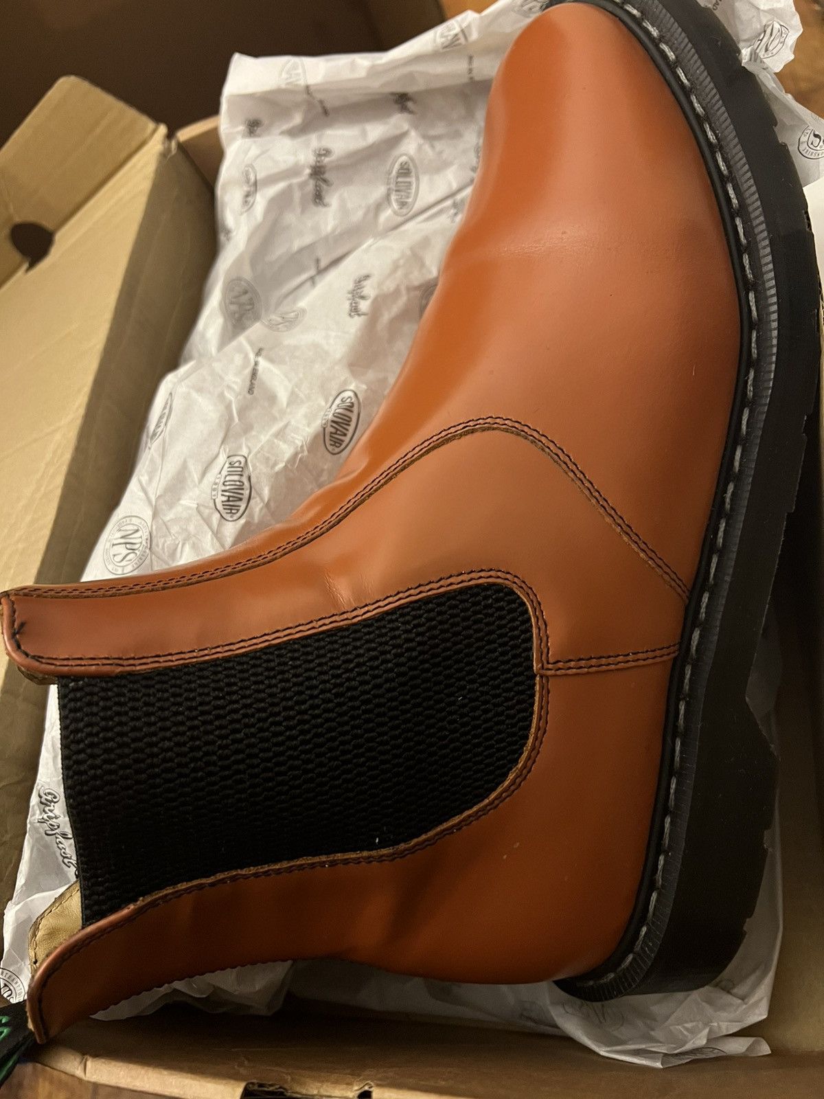 Solovair Tan Hi-Shine Dealer Boot Size US 10 / EU 43 - 10 Thumbnail