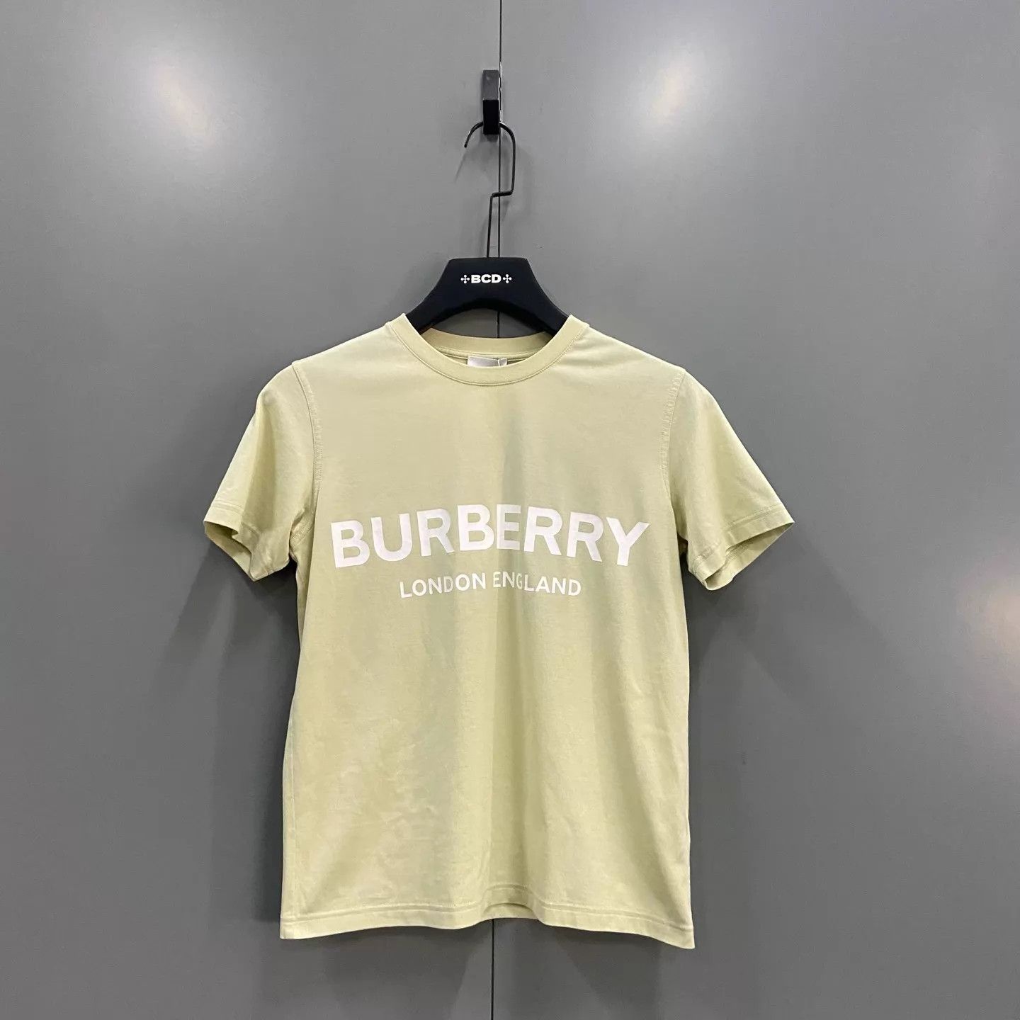 Burberry Burberry Logo Short Sleeve XS 95 New Size XS / US 0-2 / IT 36-38 - 1 Thumbnail
