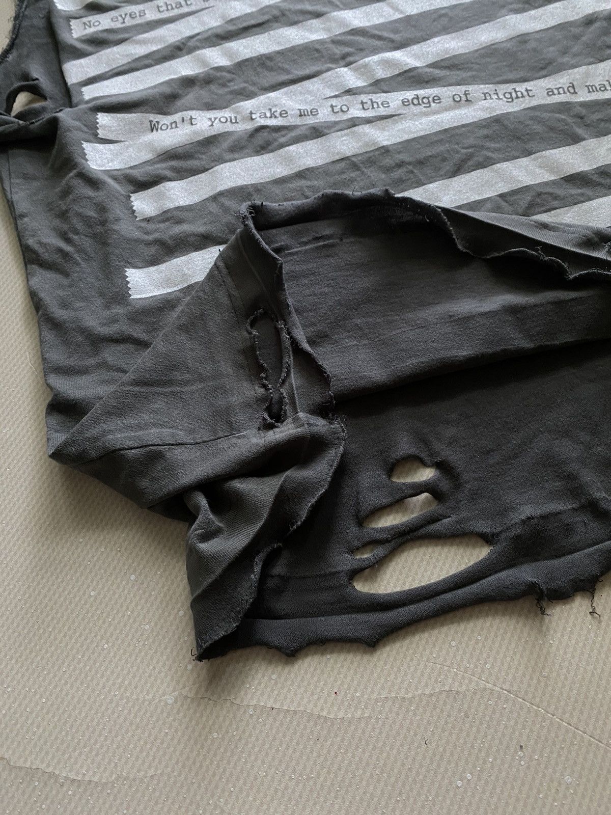 Japanese Brand Takeo Kikuchi poem distressed trashed tank top Size US L / EU 52-54 / 3 - 6 Thumbnail