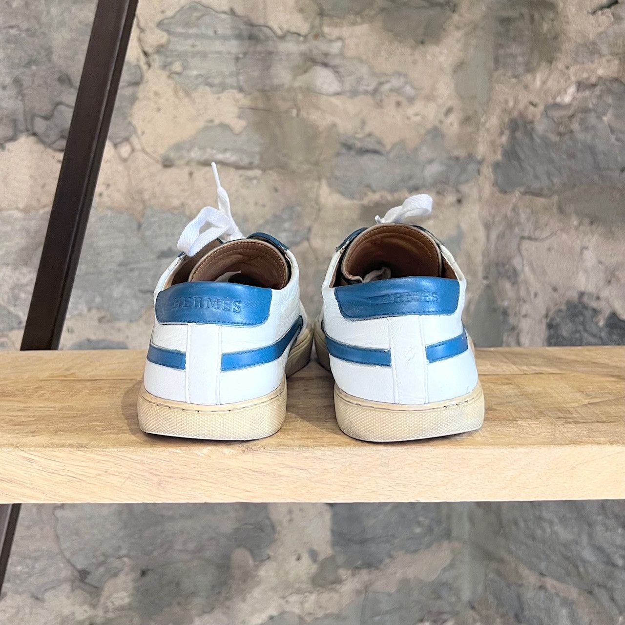 Hermes Hermès White Leather Blue Accent H Low-top Sneakers Size US 8 / EU 41 - 6 Thumbnail