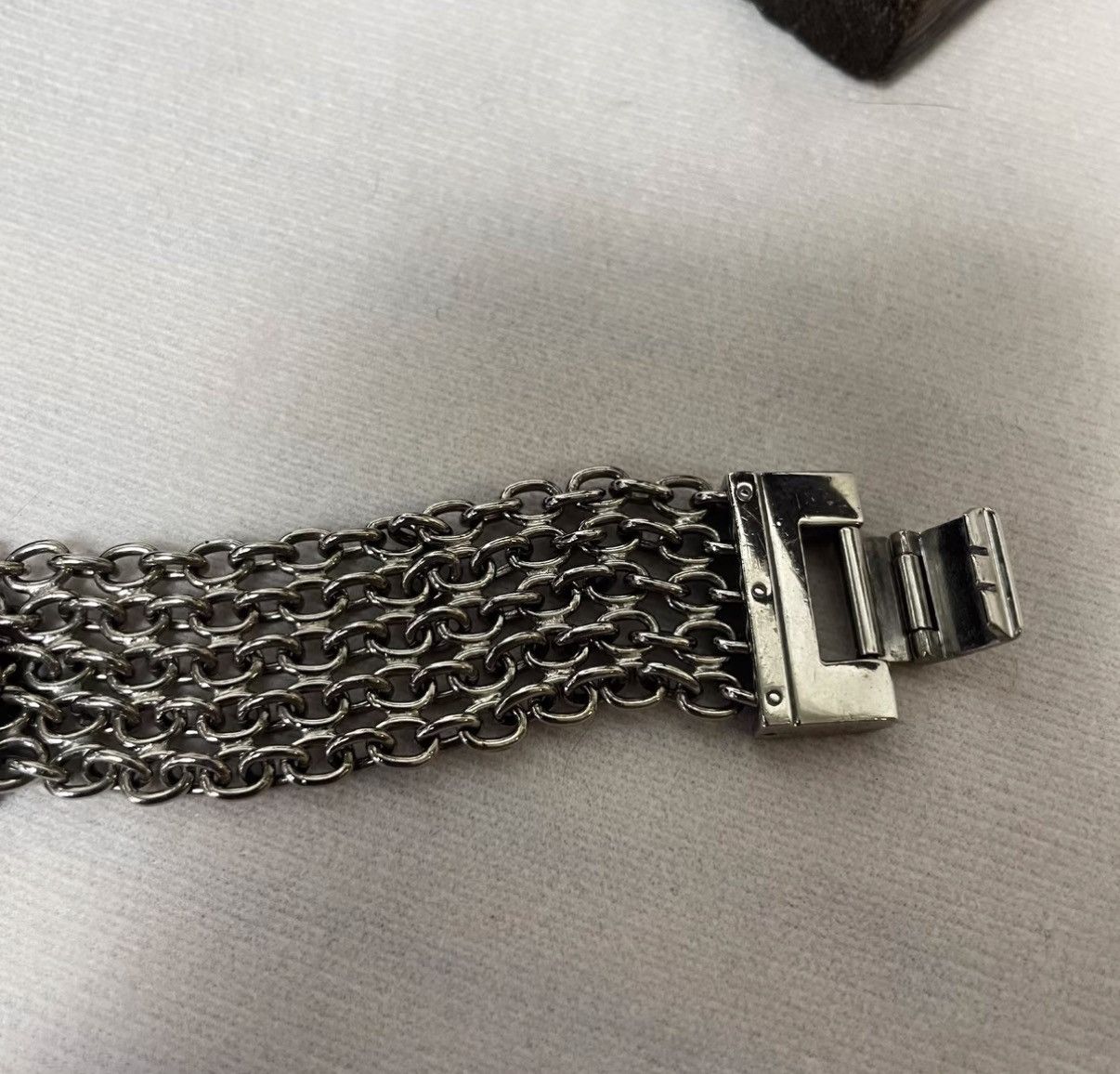 Vivienne Westwood Vivienne Westwood Chain Link Mother-of-Pearl Watch J29 Size ONE SIZE - 4 Thumbnail