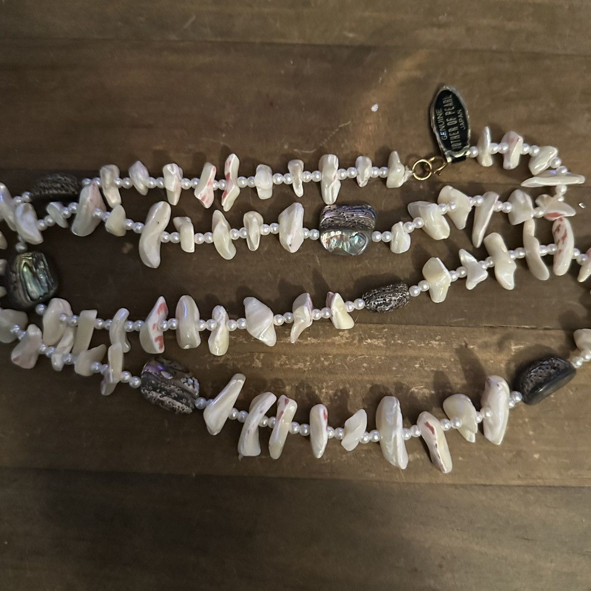 Vintage Vintage long mother of pearl and abalone chip necklace Size ONE SIZE - 3 Thumbnail