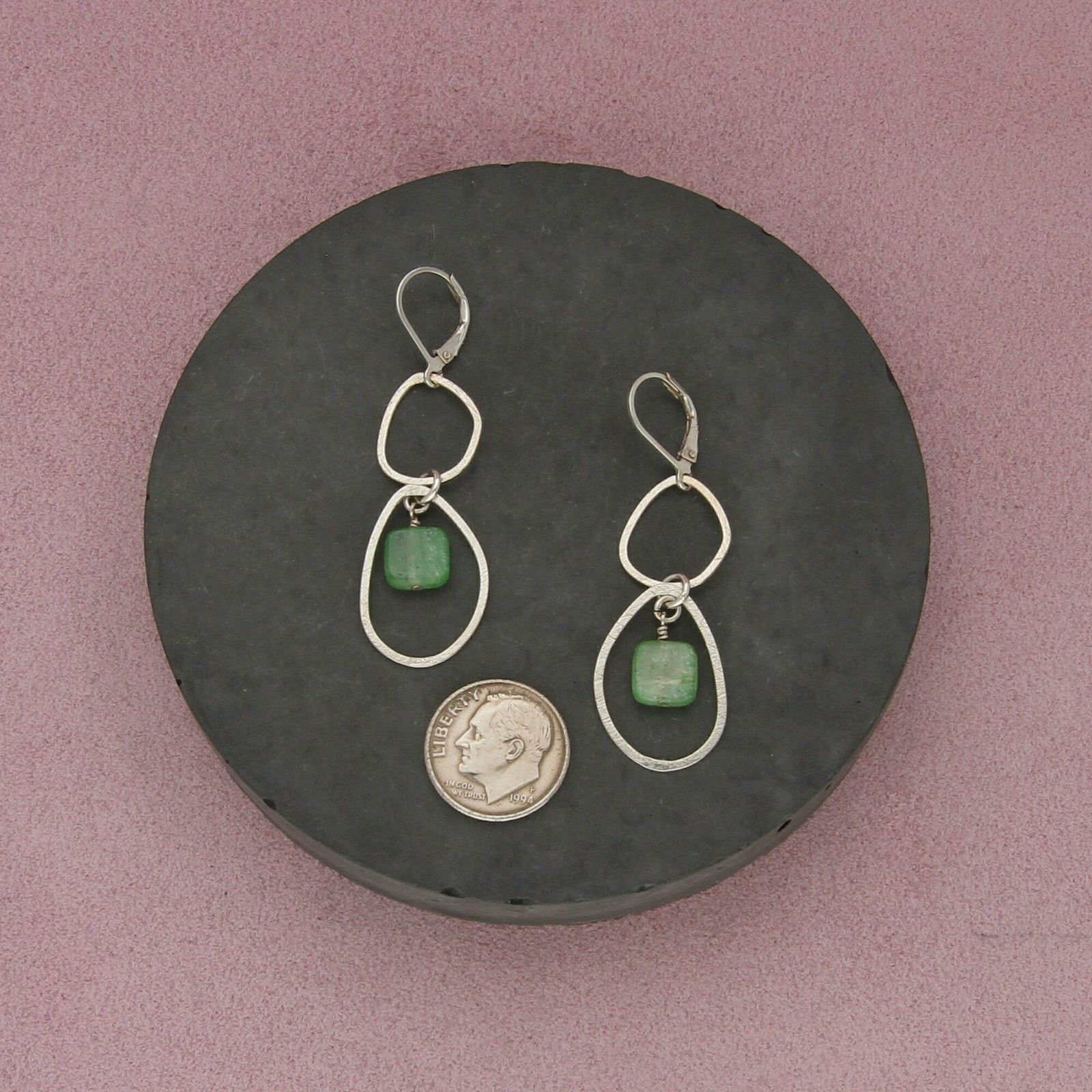 Sterling Silver sterling silver green jade dangle leverback earrings Size ONE SIZE - 2 Thumbnail