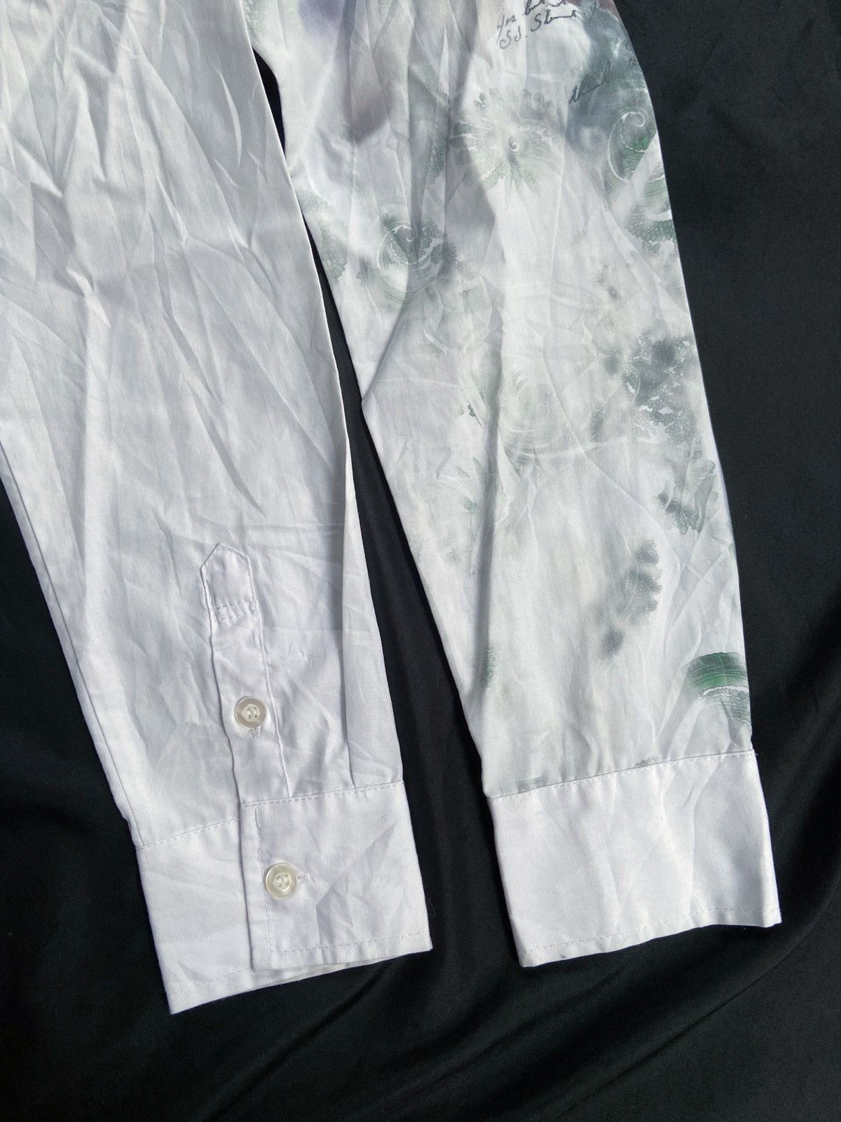 Japanese Brand XFRM FLOWERS BUTTON DOWN SHIRT Size US S / EU 44-46 / 1 - 10 Thumbnail