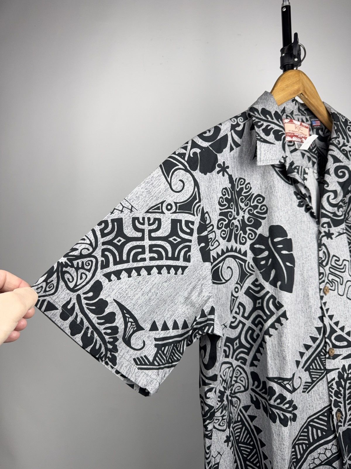 Vintage Retro Vintage Surf RJC Tribal Aloha Shirt Made in Hawaii USA Size US L / EU 52-54 / 3 - 6 Thumbnail