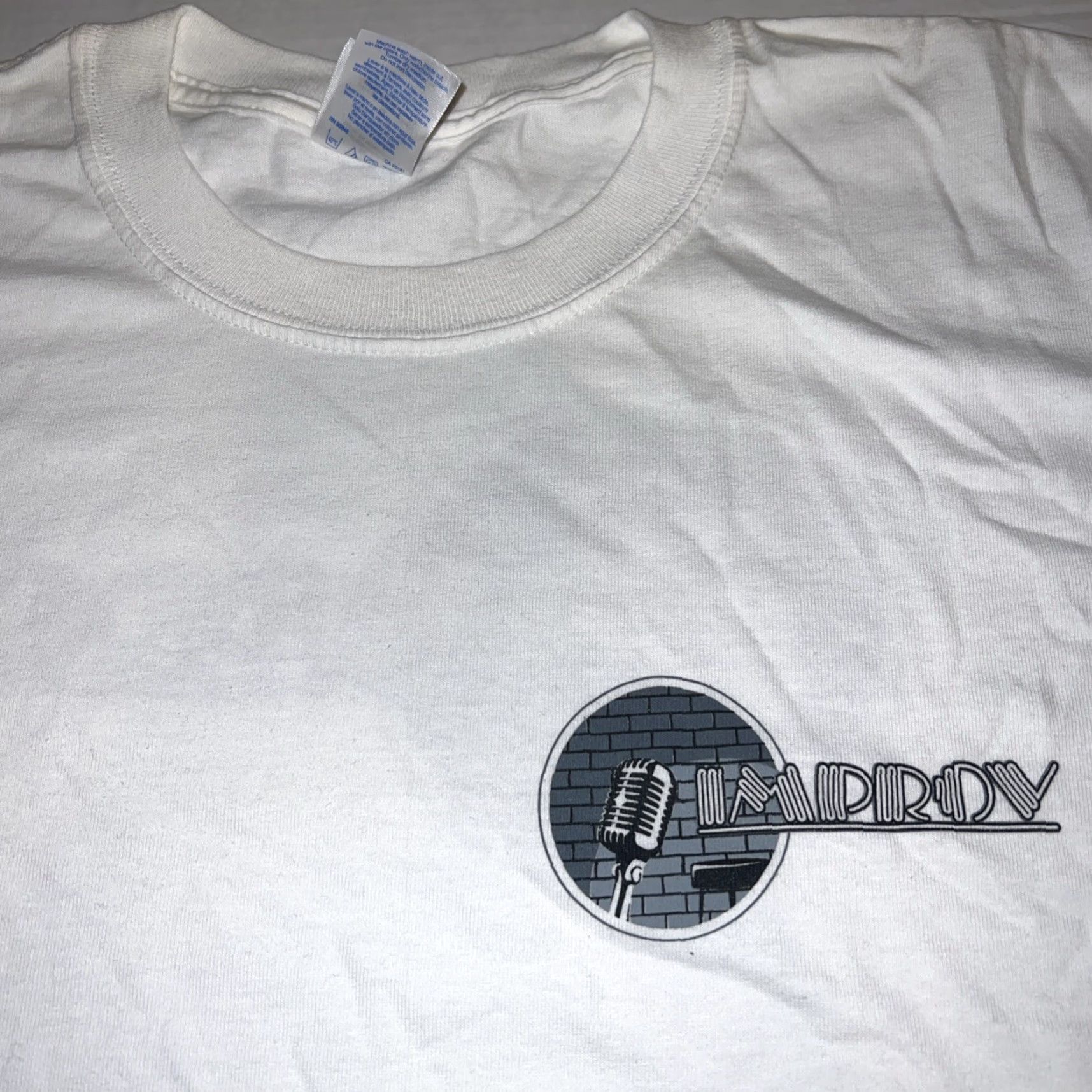 Gildan VINTAGE Gildan T-Shirt Shirt Comedians Logo Double-Sided White Large Mens Deadstock Size US L / EU 52-54 / 3 - 2 Thumbnail