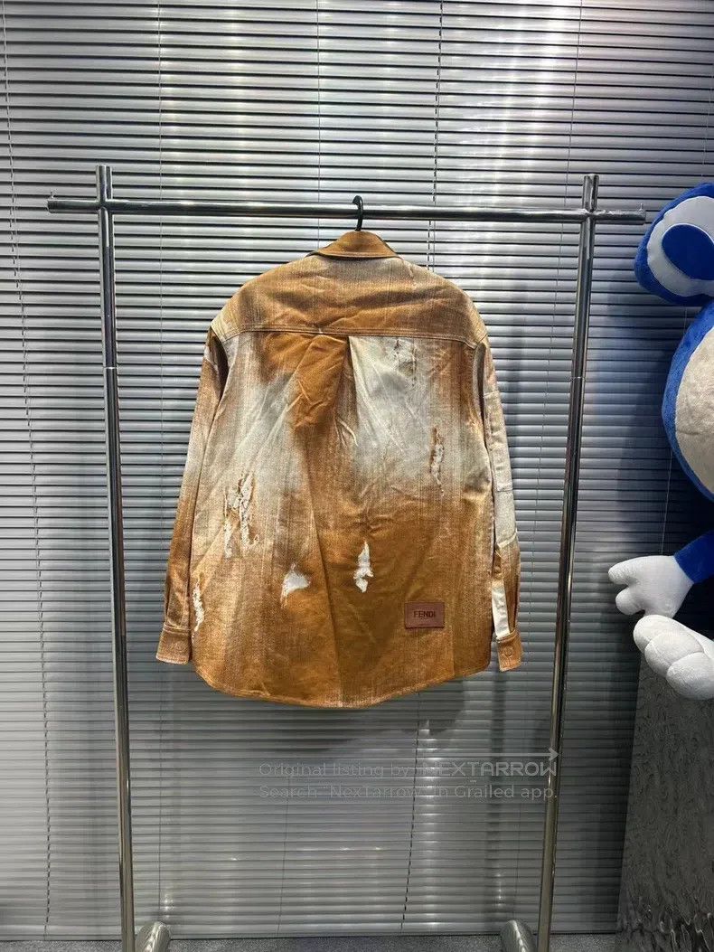 Fendi Fendi Classic Limited Edition Rendered Full Print Logo Ora Size US S / EU 44-46 / 1 - 2 Thumbnail