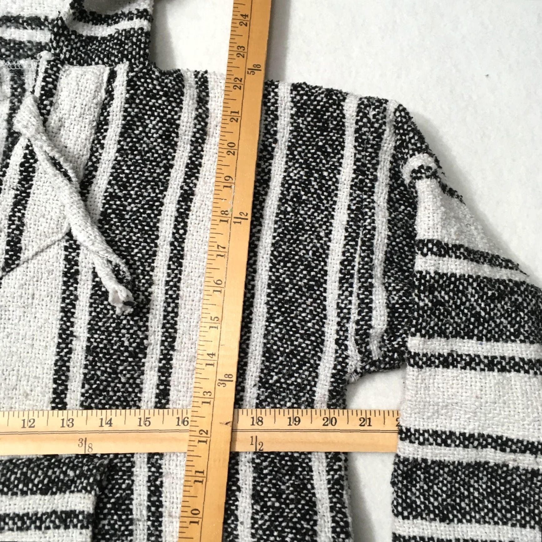Vintage VINTAGE Hoodie Pullover Mens M Black White Drug Rug Hippie Baja Poncho Hooded Geometric 80s Mens Size US M / EU 48-50 / 2 - 2 Thumbnail