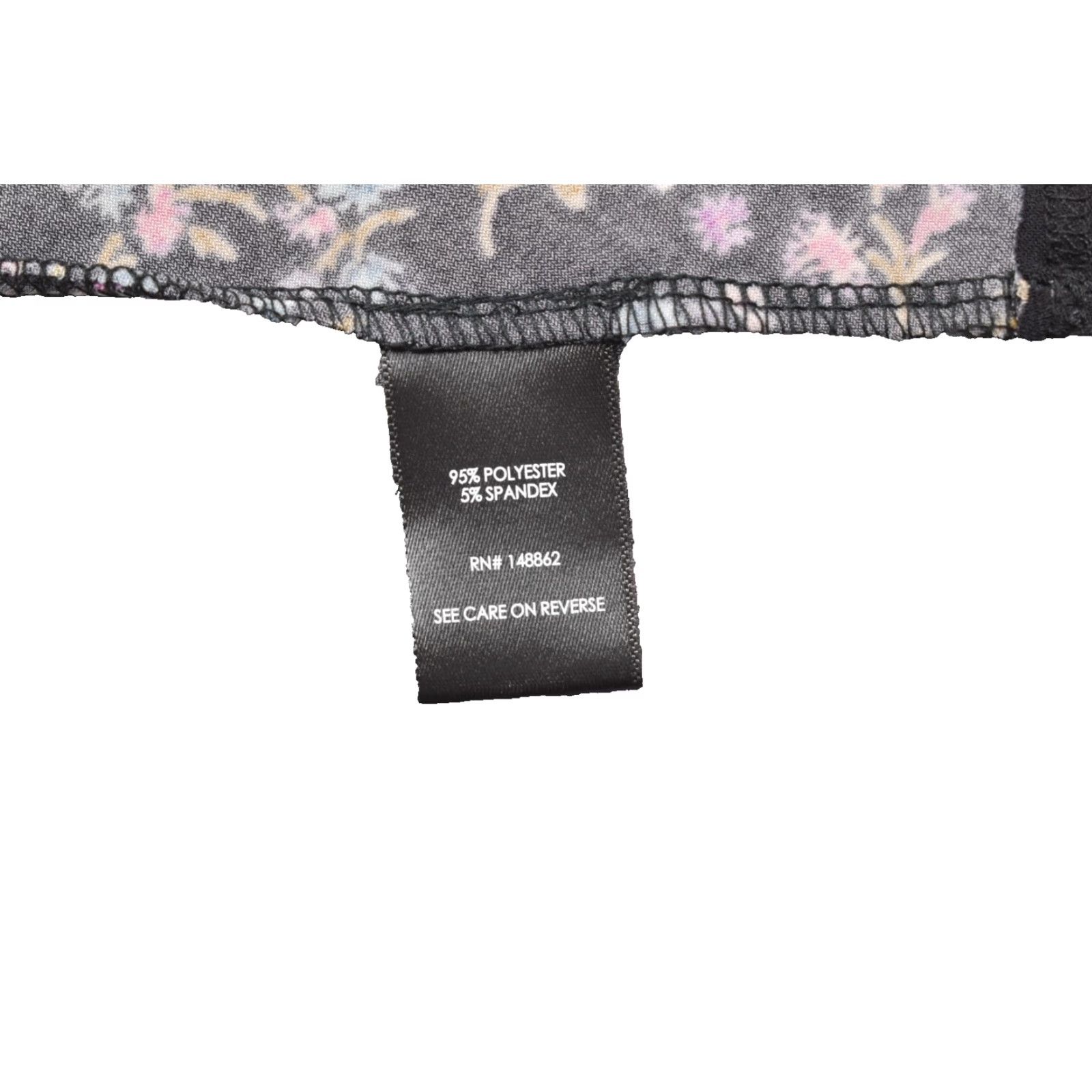 Torrid Torrid Blouse Womens Plus Size 3 Black Floral Short Sleeve V-Neck Polyester Top Casual Spring Summer Fall Mens? Size XS / US 0-2 / IT 36-38 - 8 Thumbnail
