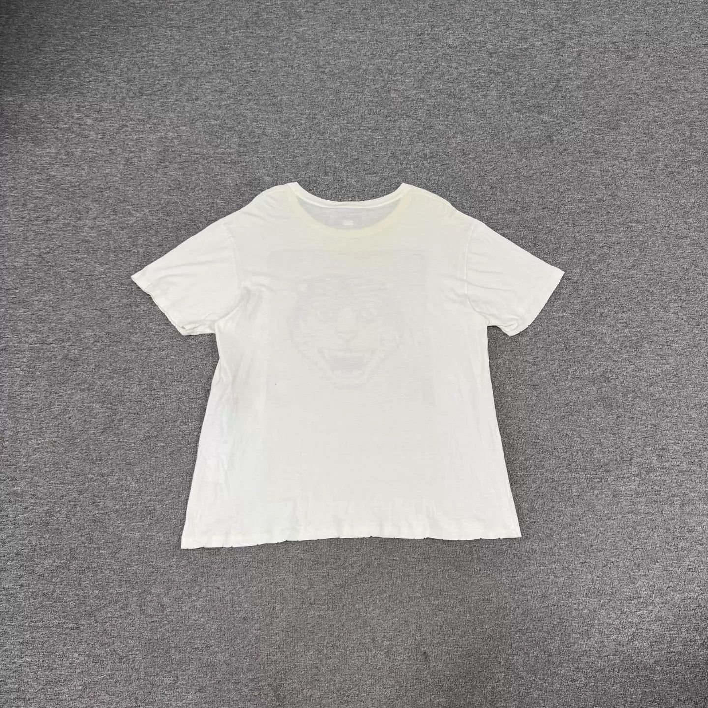 Gucci Gucci Ivory Tiger Head Vintage Poster Print Tee L 95 New Size US L / EU 52-54 / 3 - 2 Thumbnail