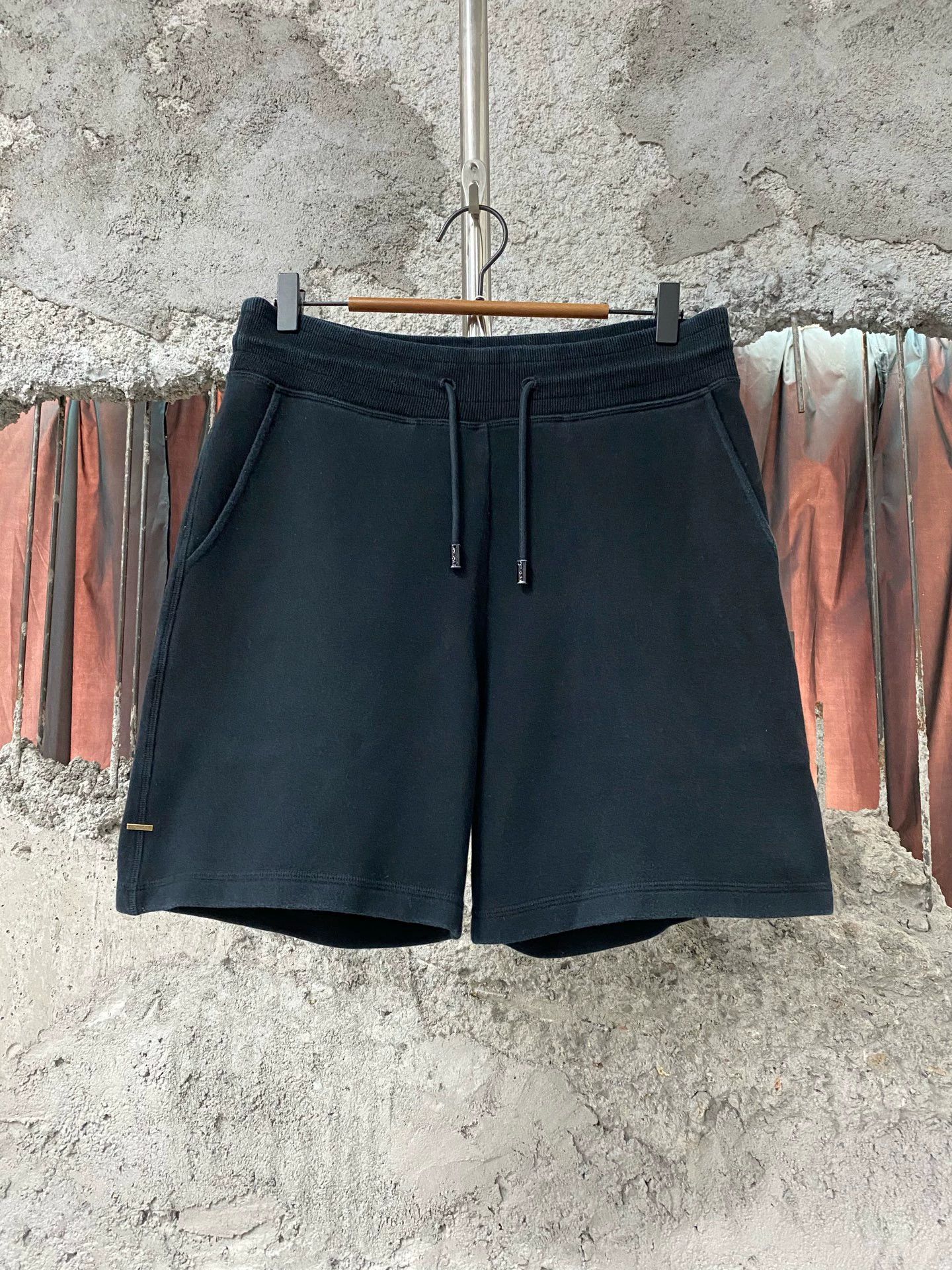 Louis Vuitton LV short XS 95 New Size US 28 / EU 44 - 1 Thumbnail