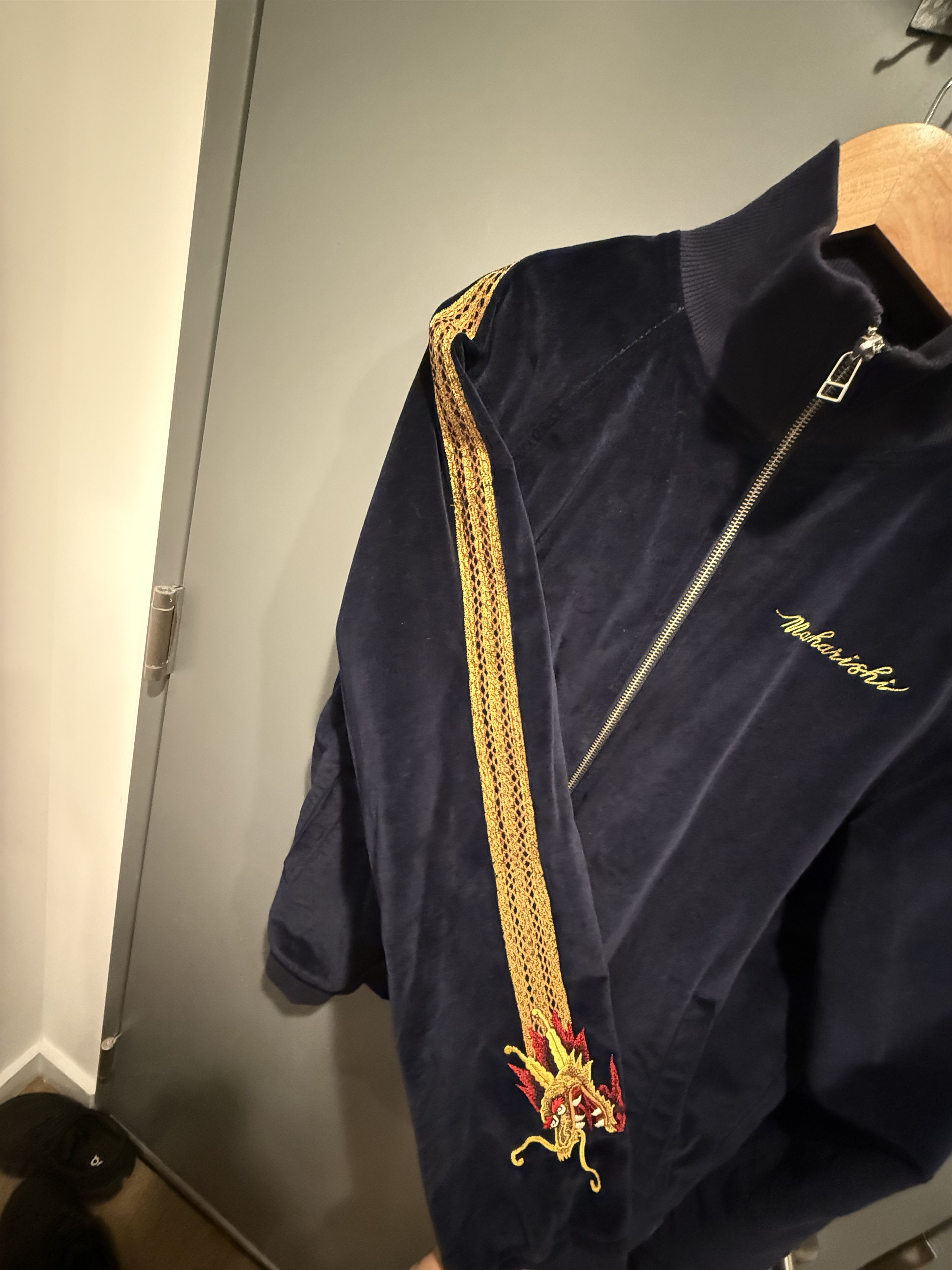 Maharishi Maharishi Velvet Jacket with dragon Embroidery Size US L / EU 52-54 / 3 - 4 Thumbnail