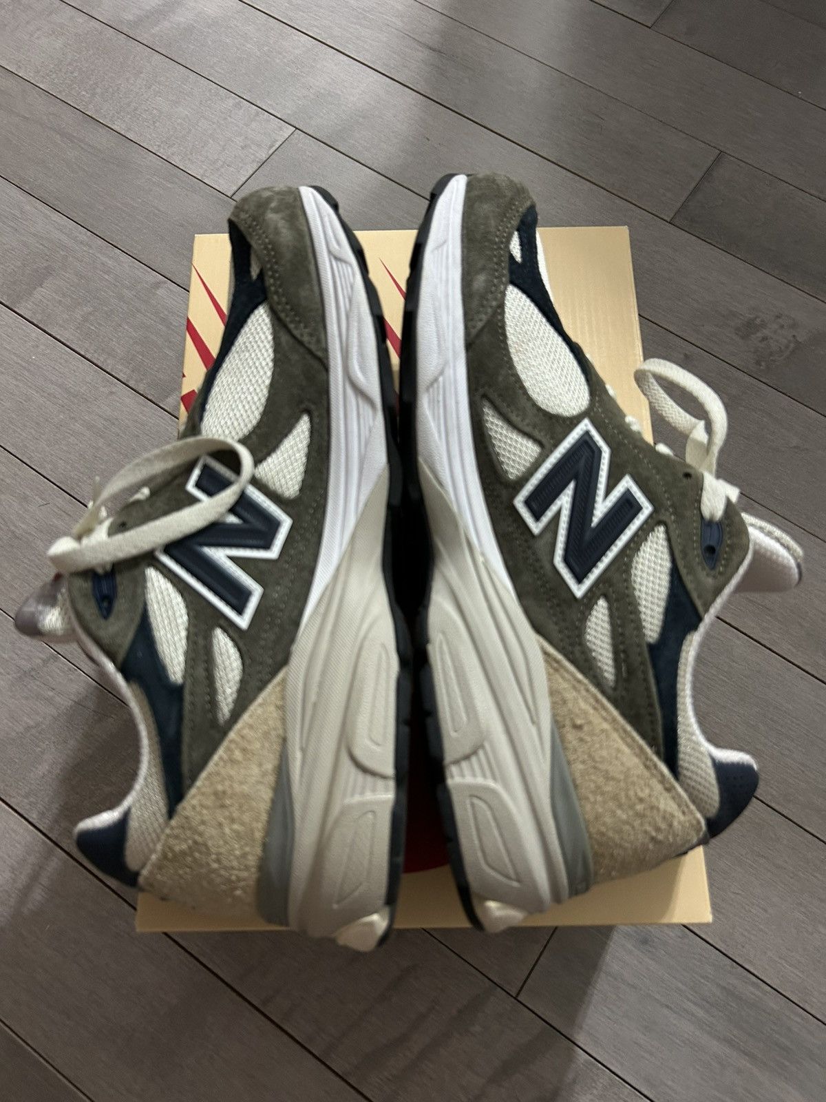 New Balance New balance M990TO3 Size US 9.5 / EU 42-43 - 3 Thumbnail