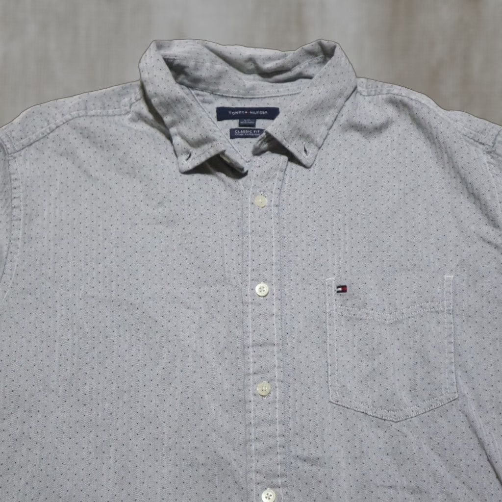 Tommy Hilfiger Tommy Hilfiger Gray Plaid Button-Up Shirt Long Sleeve Casual Adult Large Mens Size US L / EU 52-54 / 3 - 1 Thumbnail