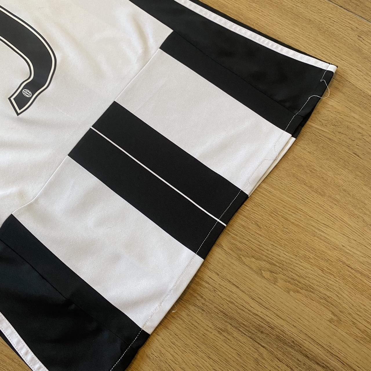 Adidas 2016-17 *9 Higuain Juventus Adidas Home Jeep Football Shirt Size US S / EU 44-46 / 1 - 6 Thumbnail
