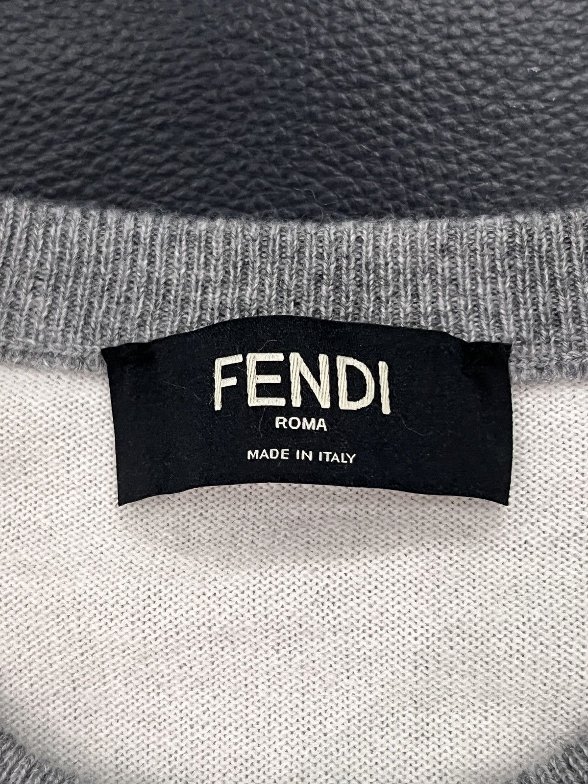 Fendi Fendi Monster Patch Colorblock Sleeve Knit Sweater Size US S / EU 44-46 / 1 - 11 Thumbnail
