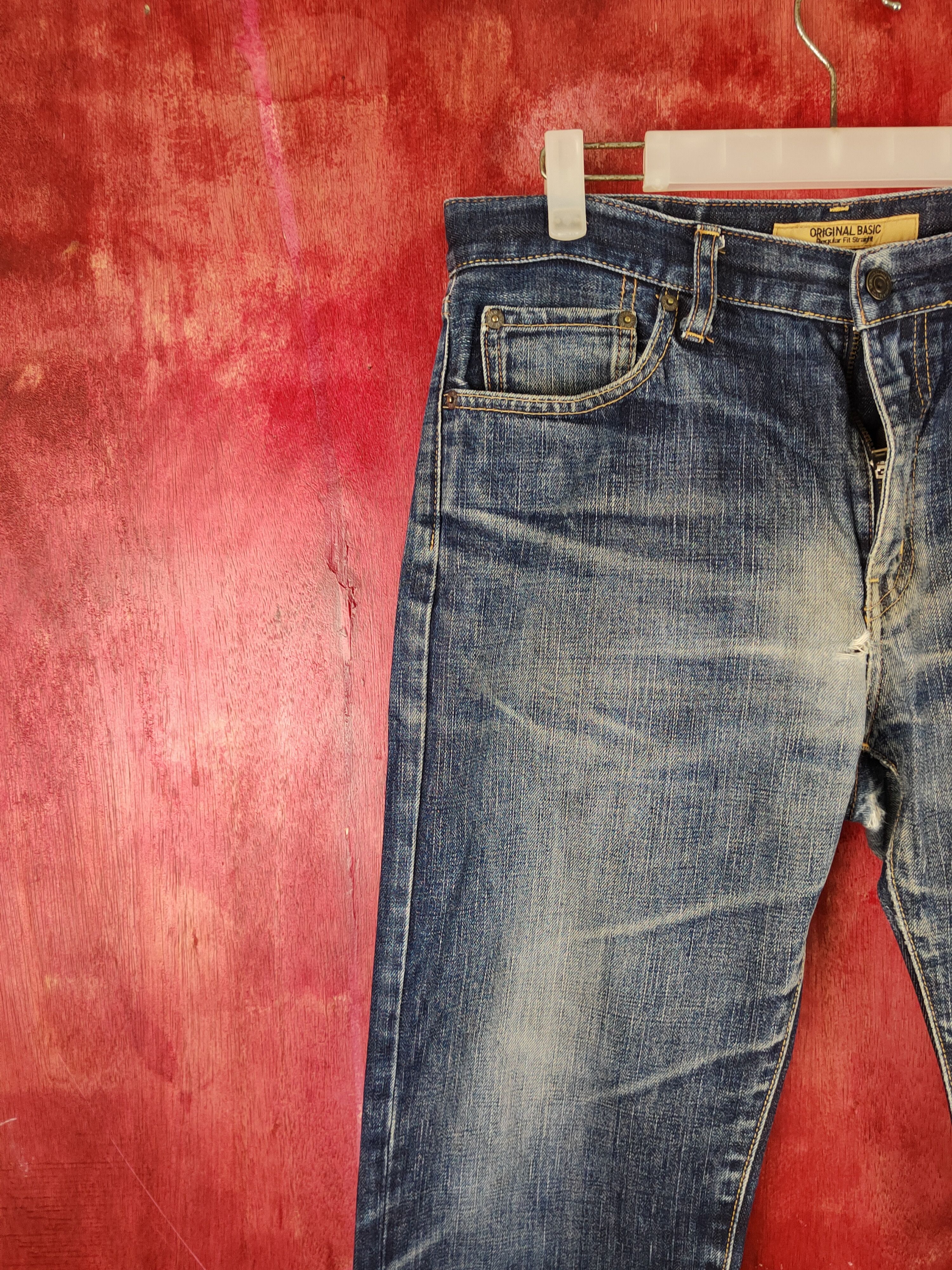 Japanese Brand Uniqlo Dark Blue Distressed Ripped Jeans #S1678 Size US 32 / EU 48 - 4 Thumbnail