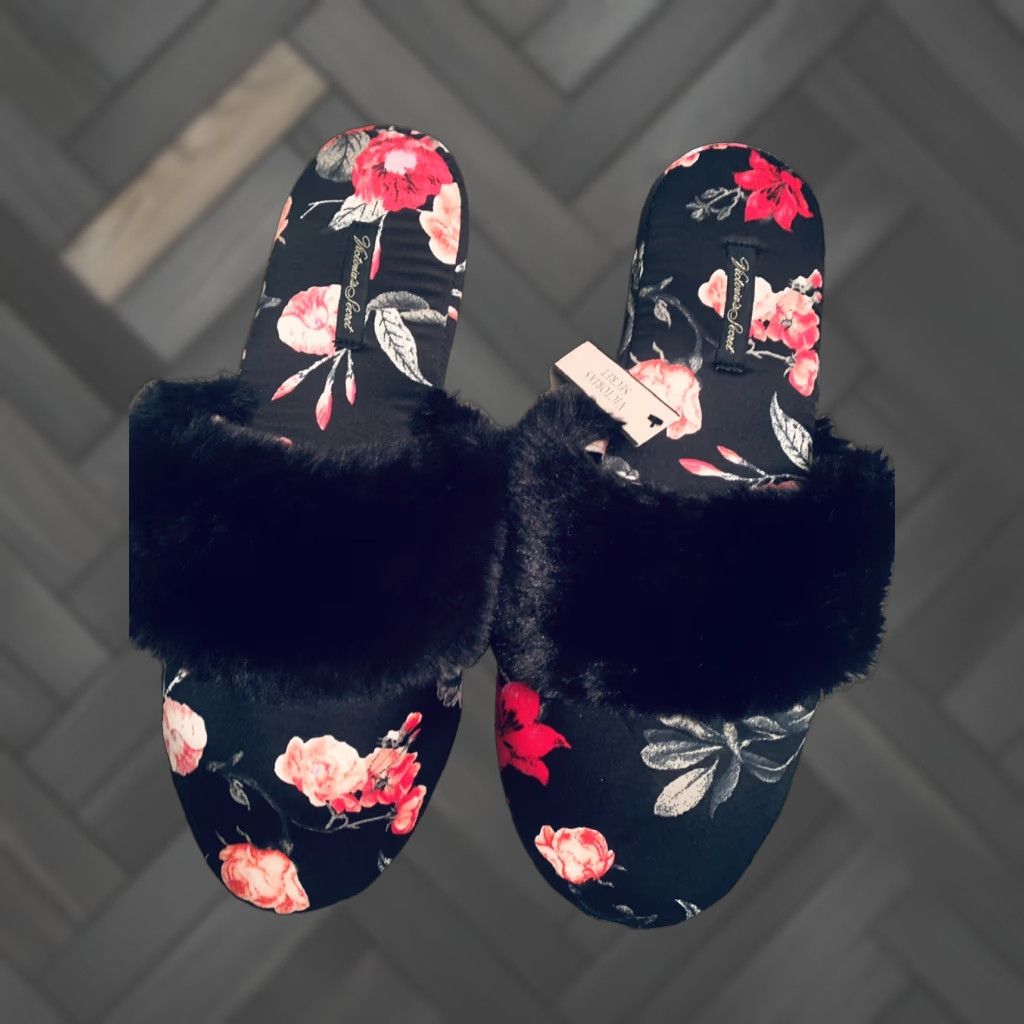 Victoria's Secret Victoria's Secret Satin Floral Faux Fur Cozy Slides Slippers Women Slipper Black Satin Dust Bag Size ONE SIZE - 1 Thumbnail